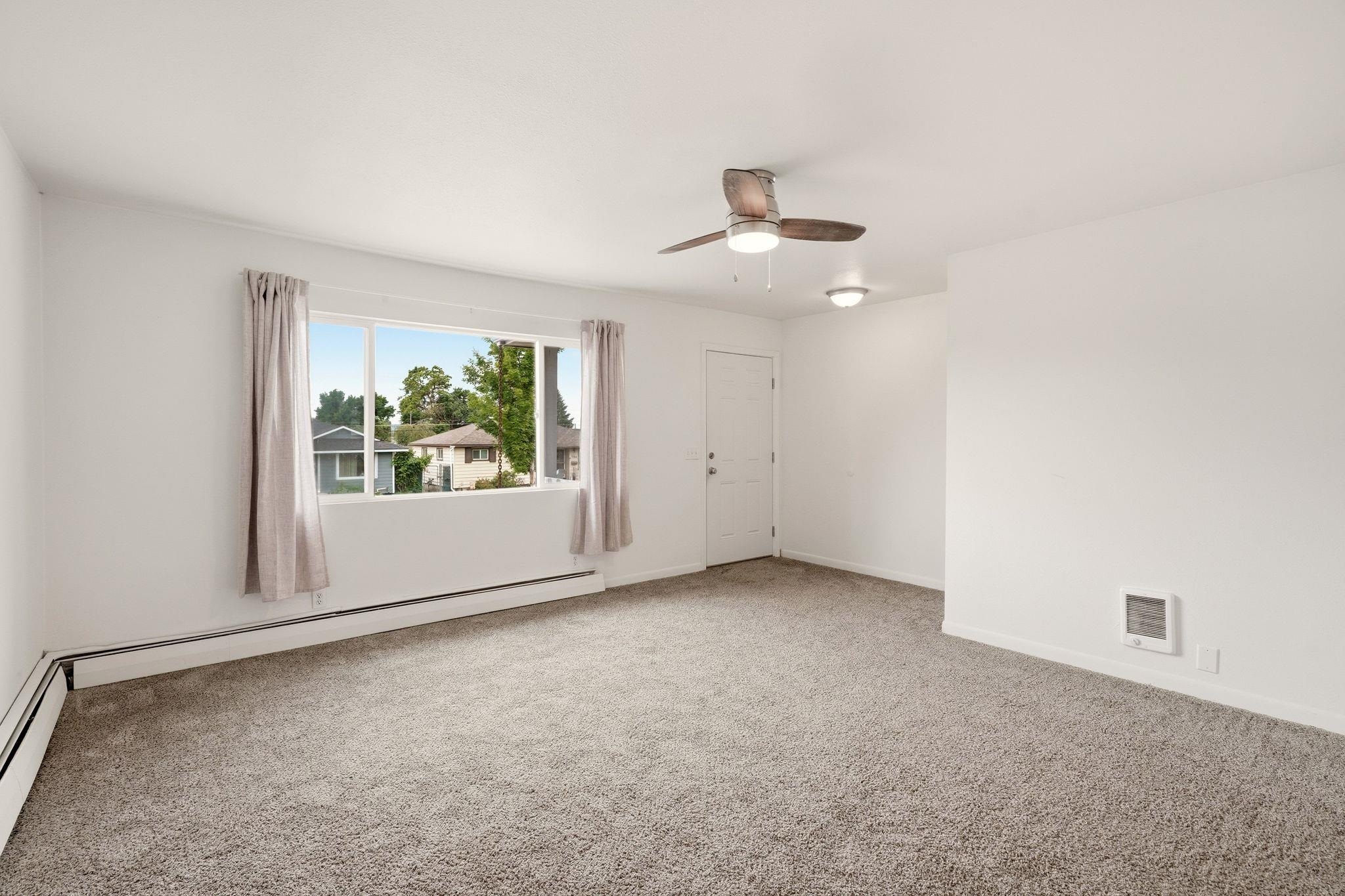 1207 E Kiernan Ave - Photo 8