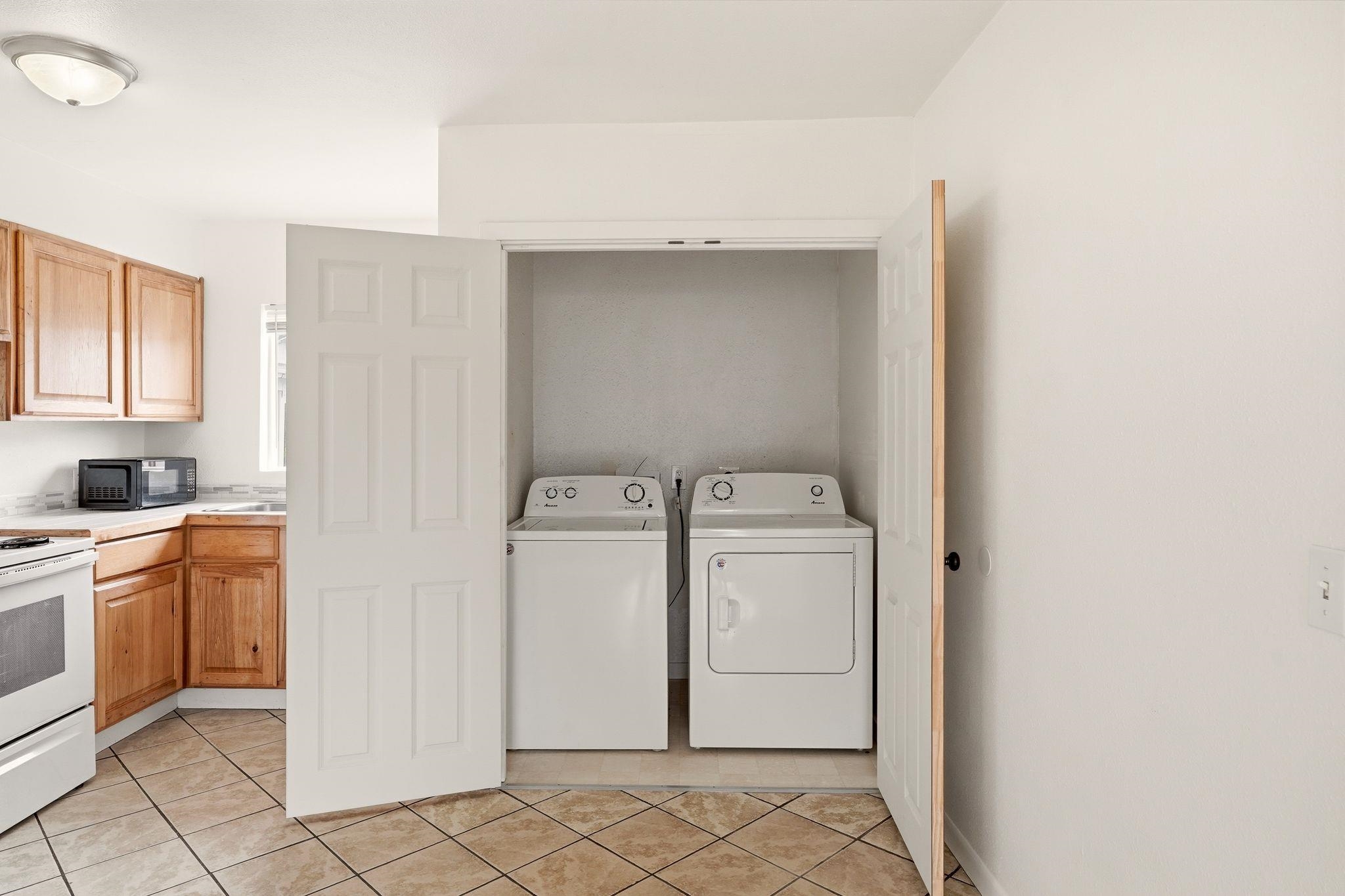 1207 E Kiernan Ave - Photo 14