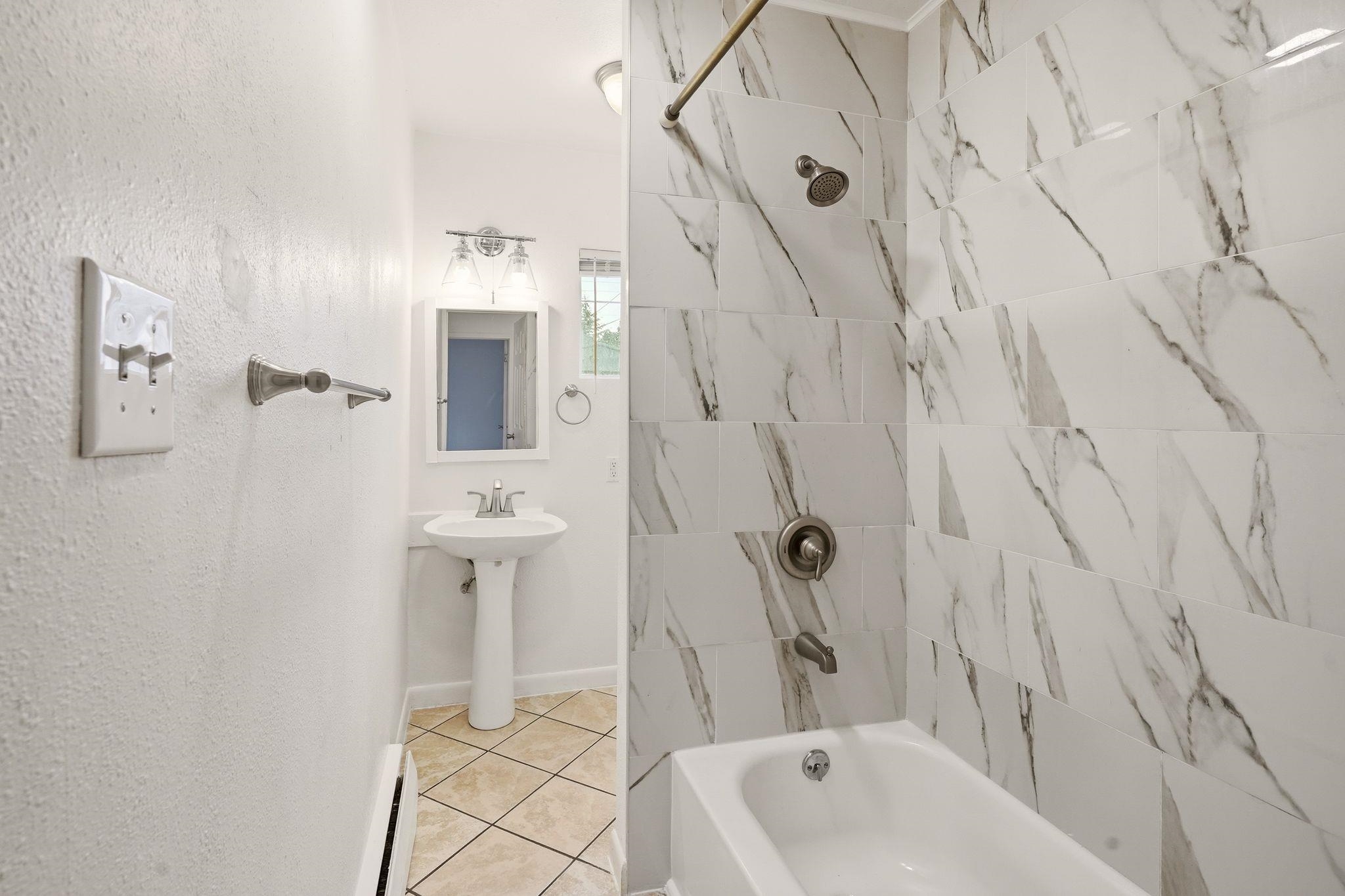 1207 E Kiernan Ave - Photo 19