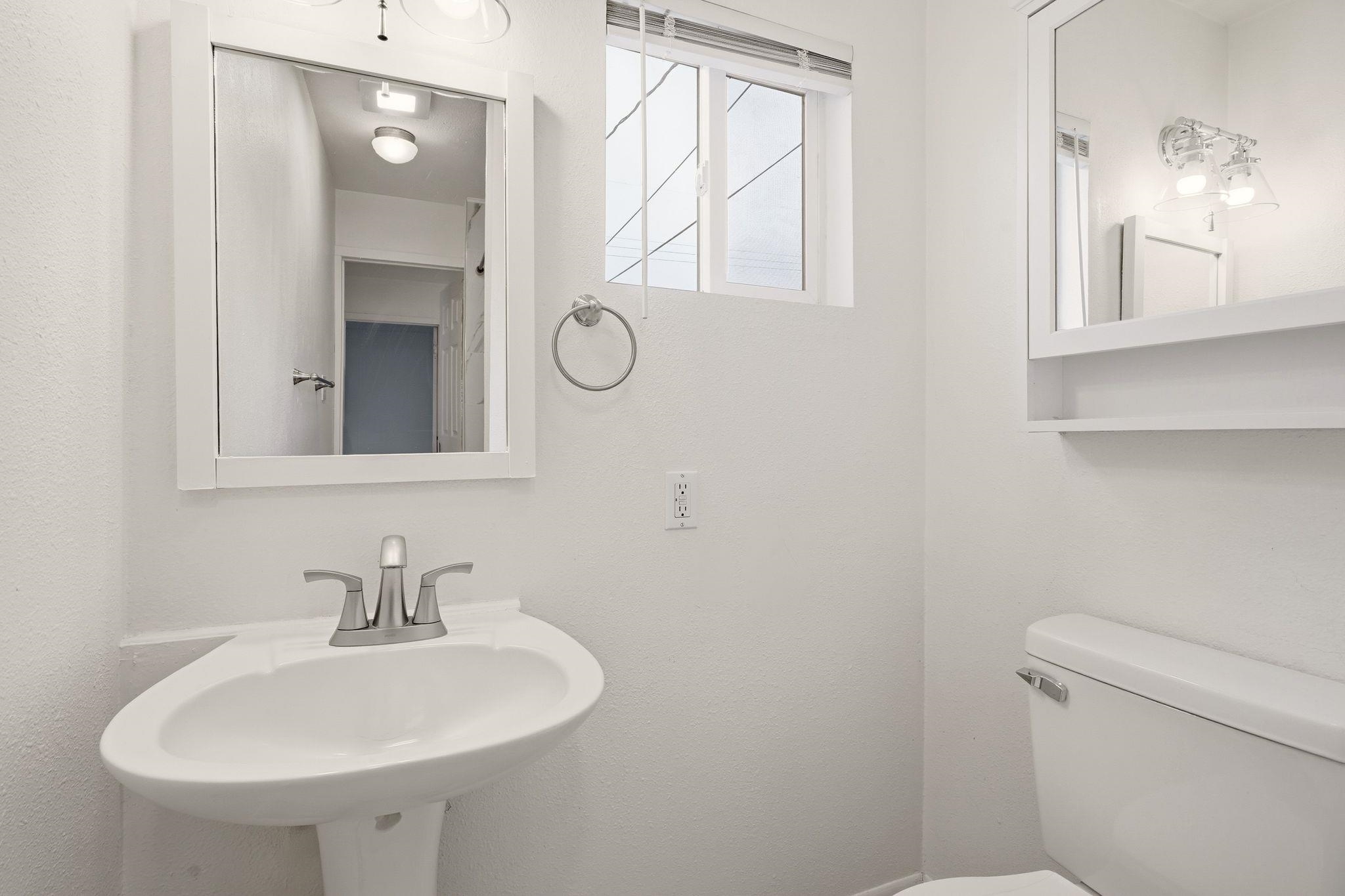 1207 E Kiernan Ave - Photo 20