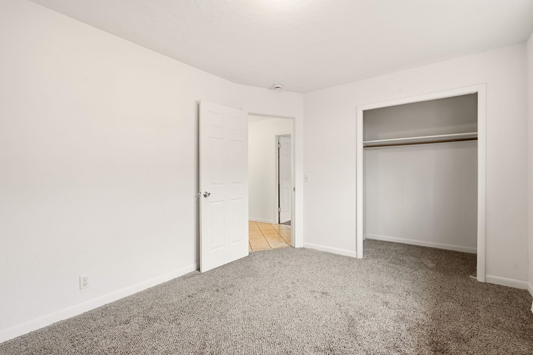 1207 E Kiernan Ave - Photo 22