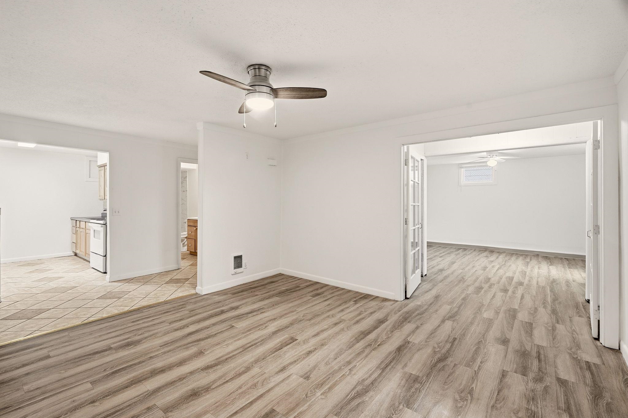 1207 E Kiernan Ave - Photo 24