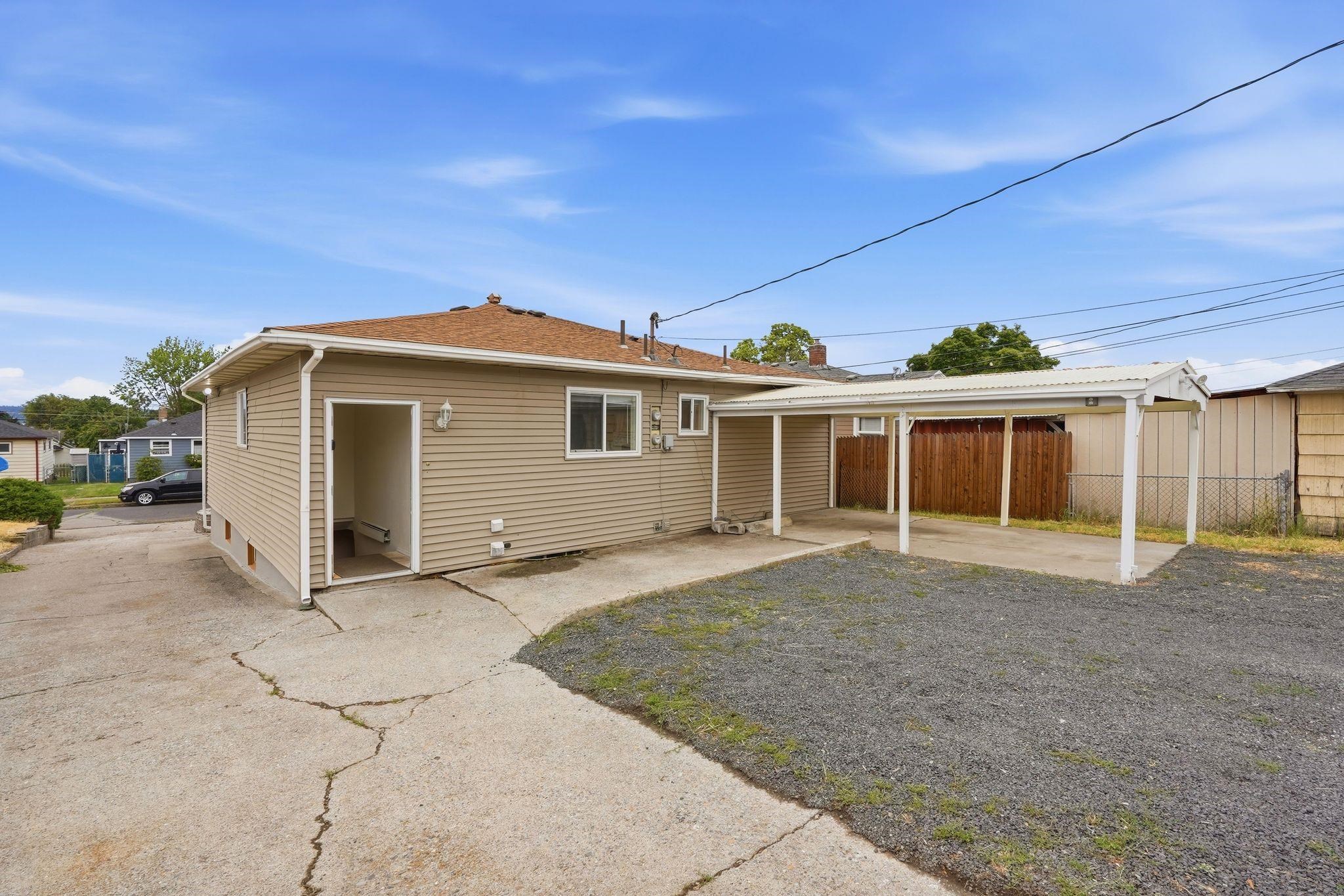 1207 E Kiernan Ave - Photo 32