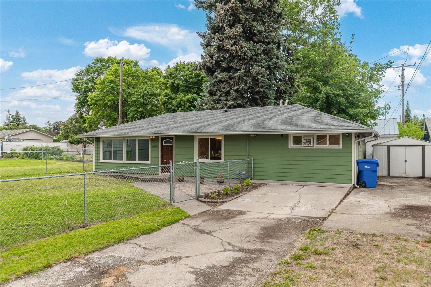 7520 E Dalton Ave - Photo 3