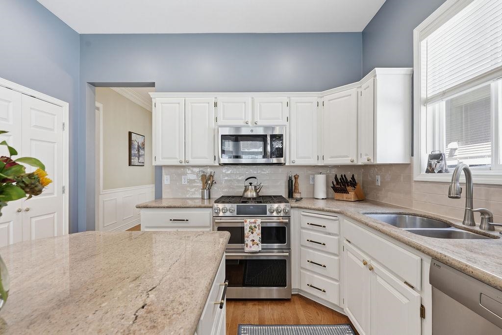 451 W 21st Ave - Photo 16