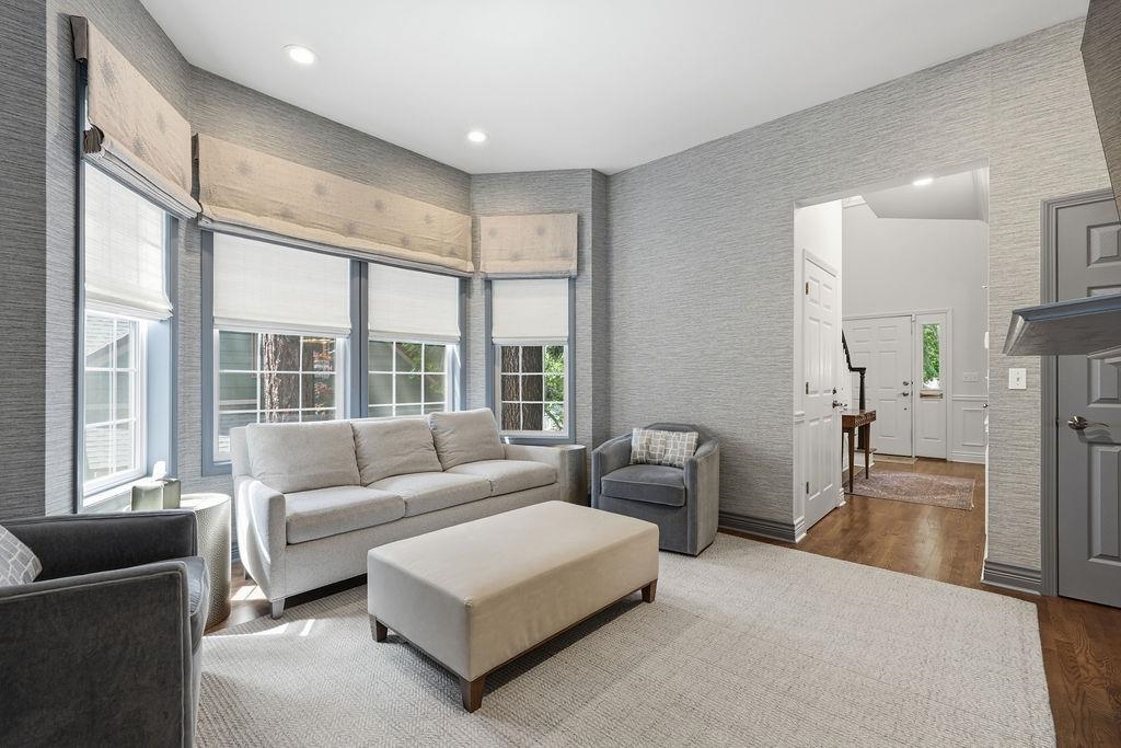 451 W 21st Ave - Photo 20