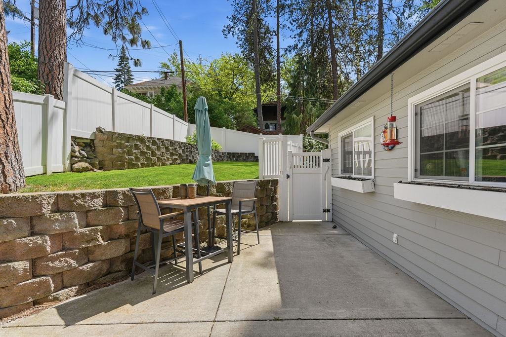 451 W 21st Ave - Photo 46