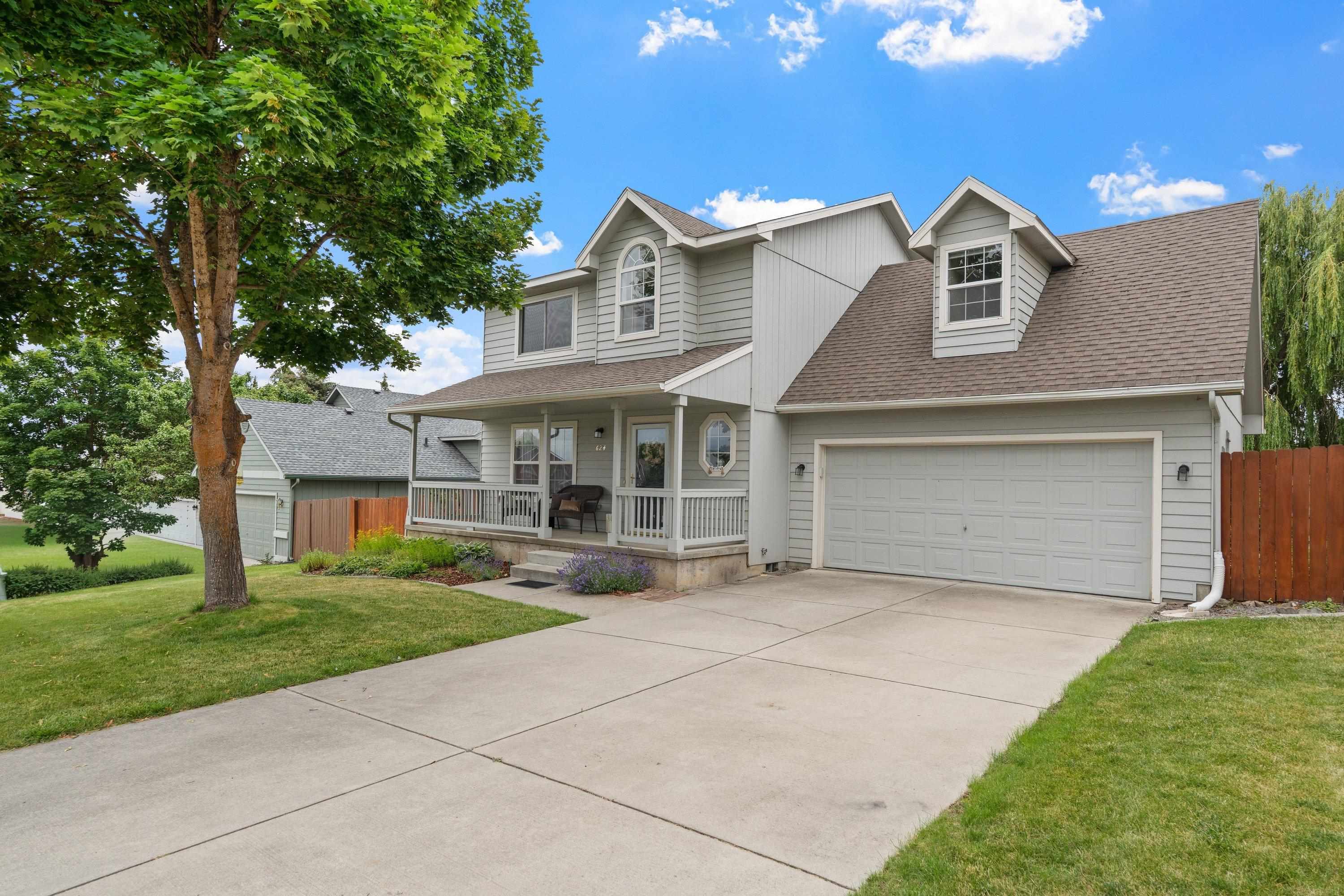 624 Golden Hills Dr - Photo 1