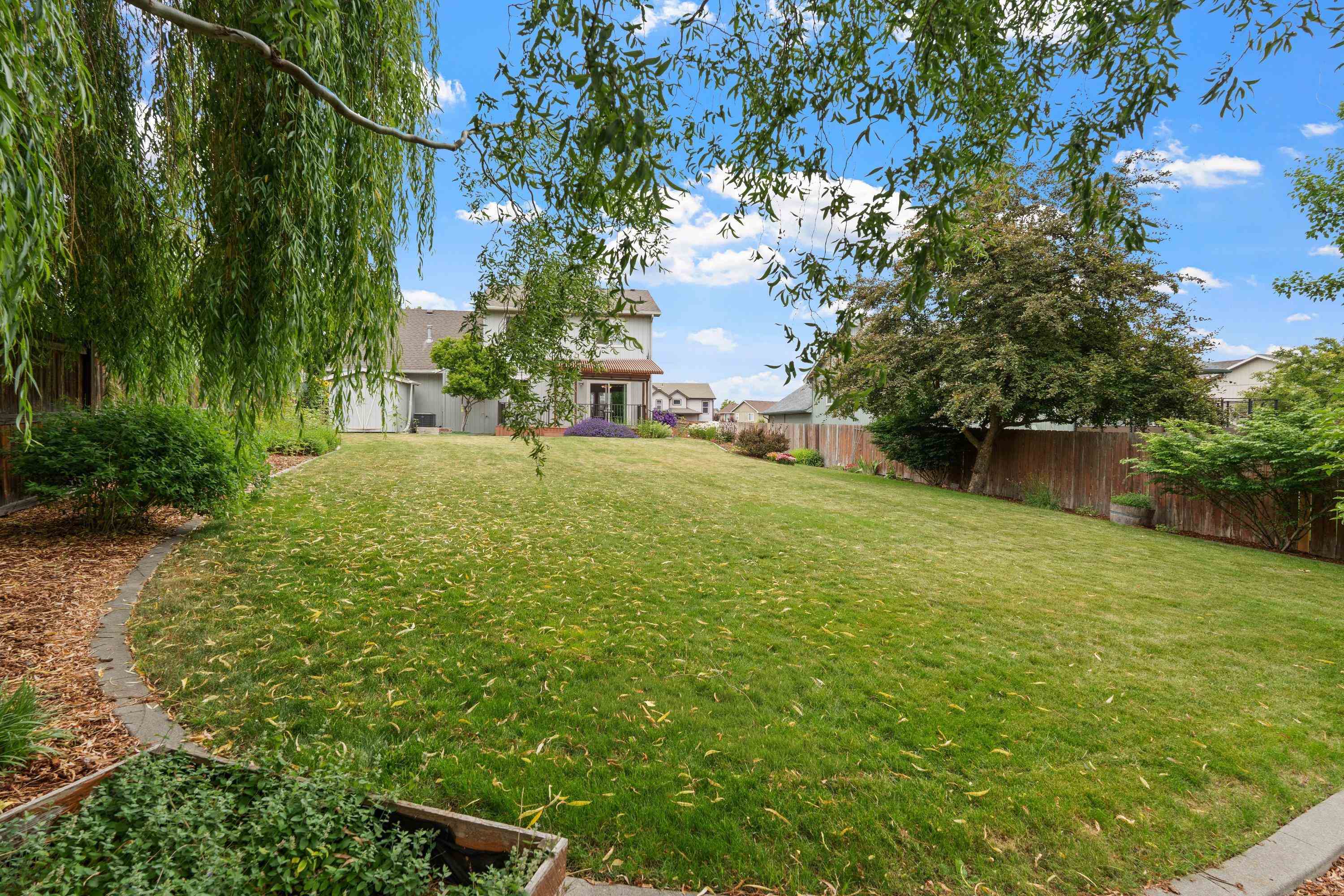 624 Golden Hills Dr - Photo 36