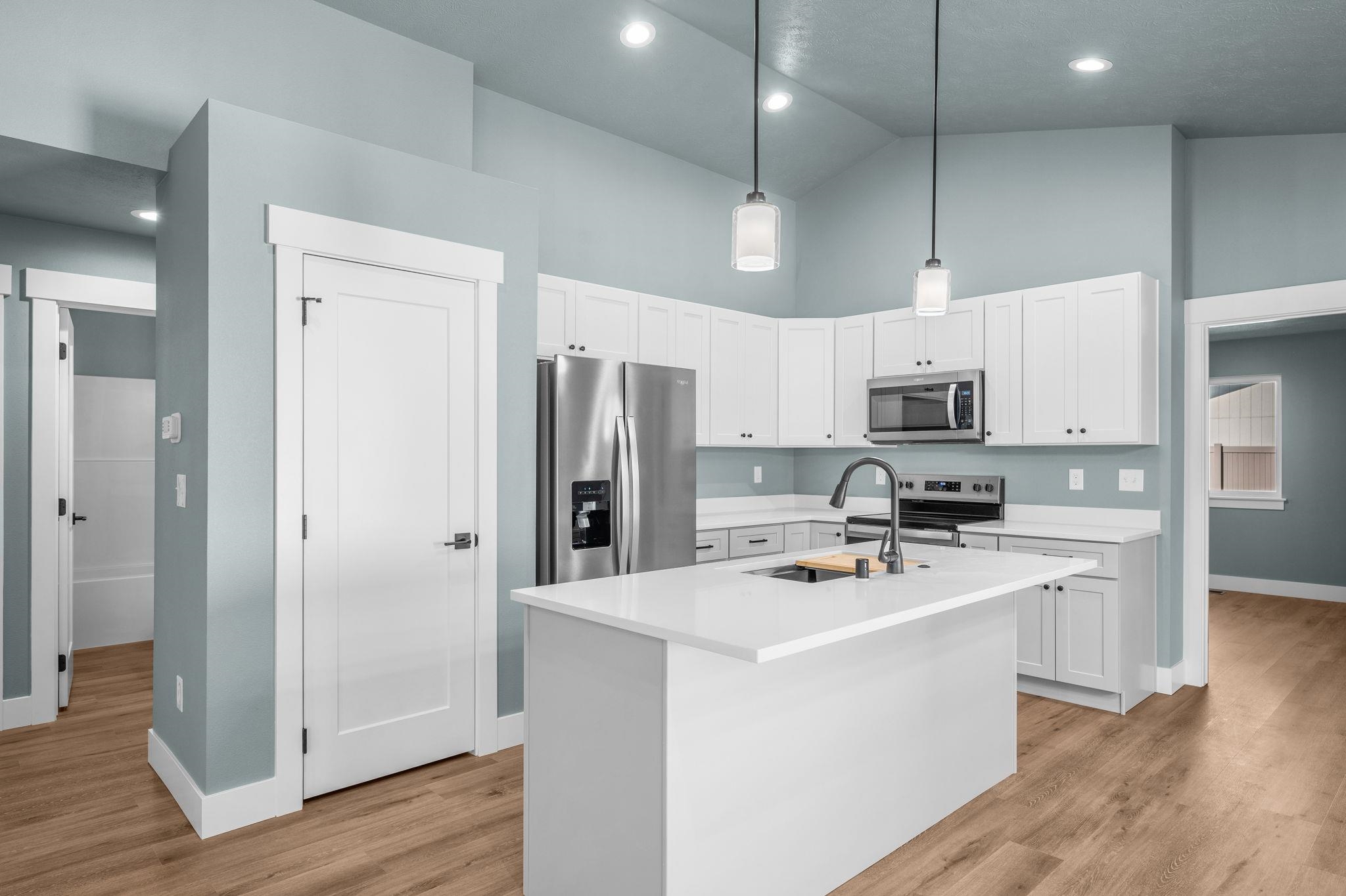 2109 N Sipple Rd - Photo 5