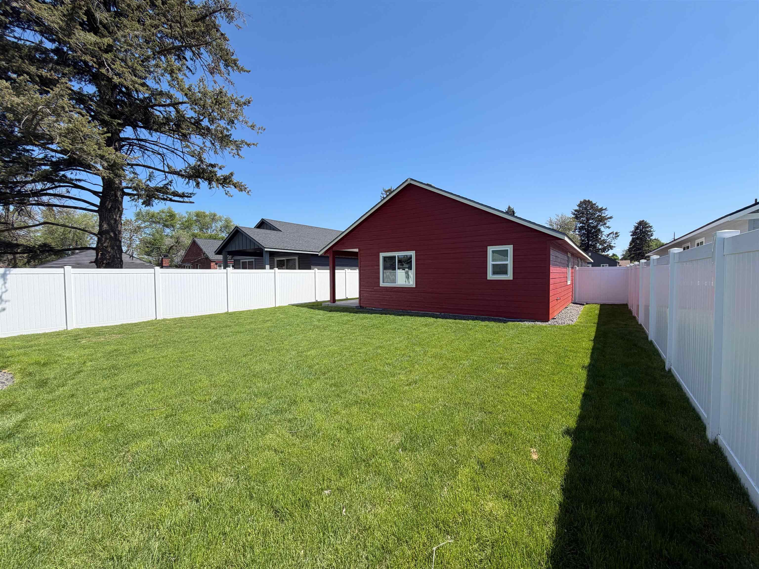 2109 N Sipple Rd - Photo 23