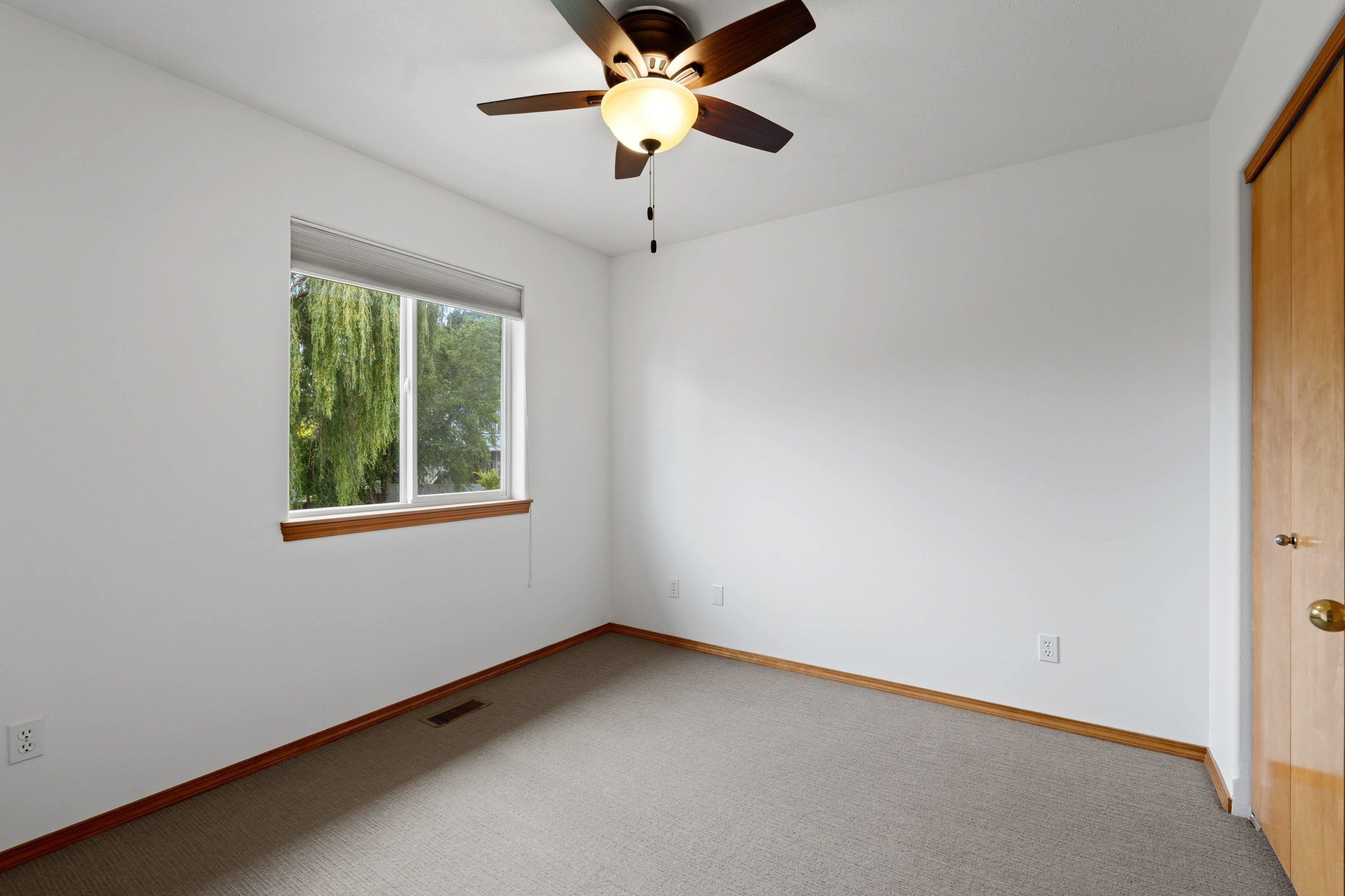 624 Golden Hills Dr - Photo 30