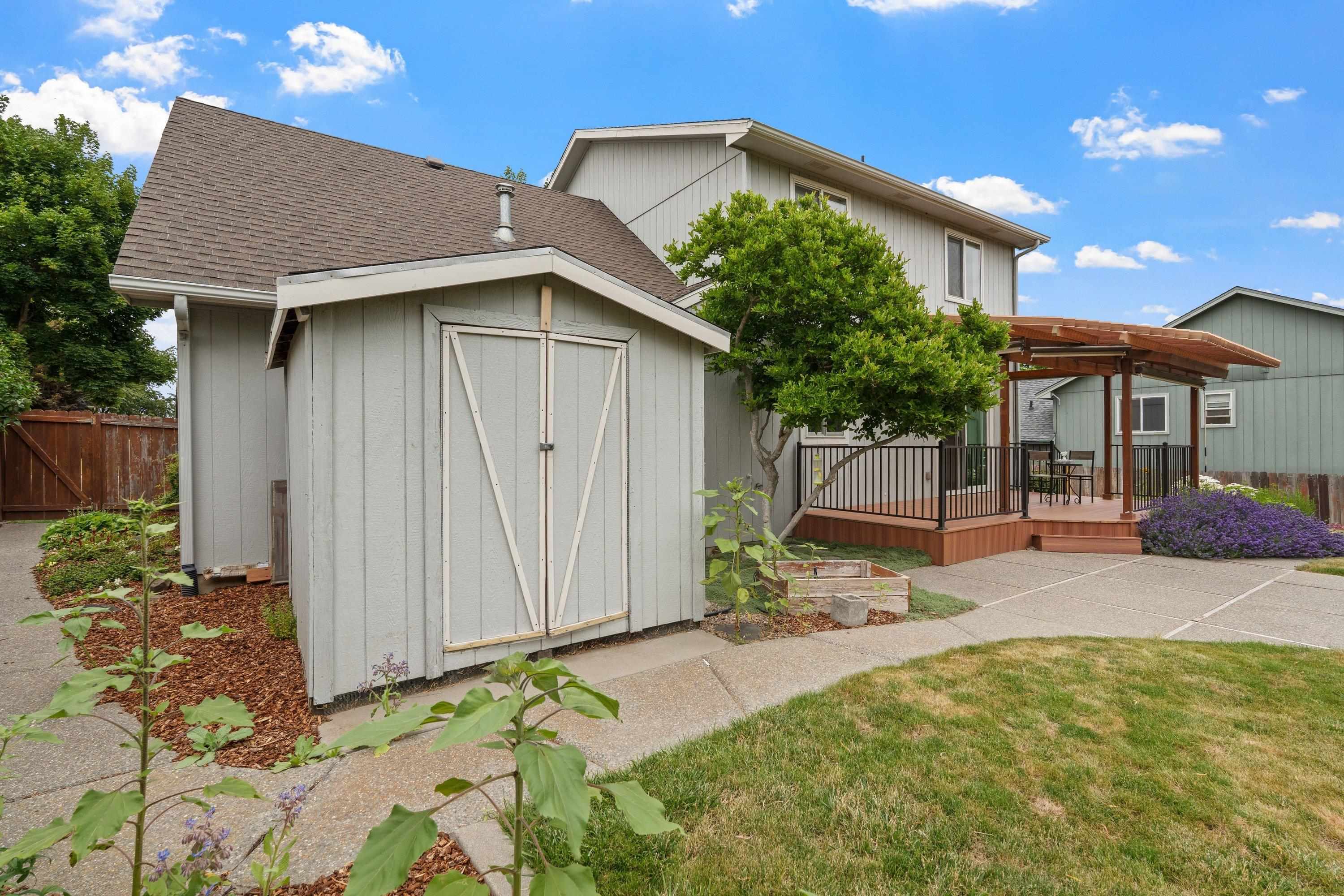 624 Golden Hills Dr - Photo 44