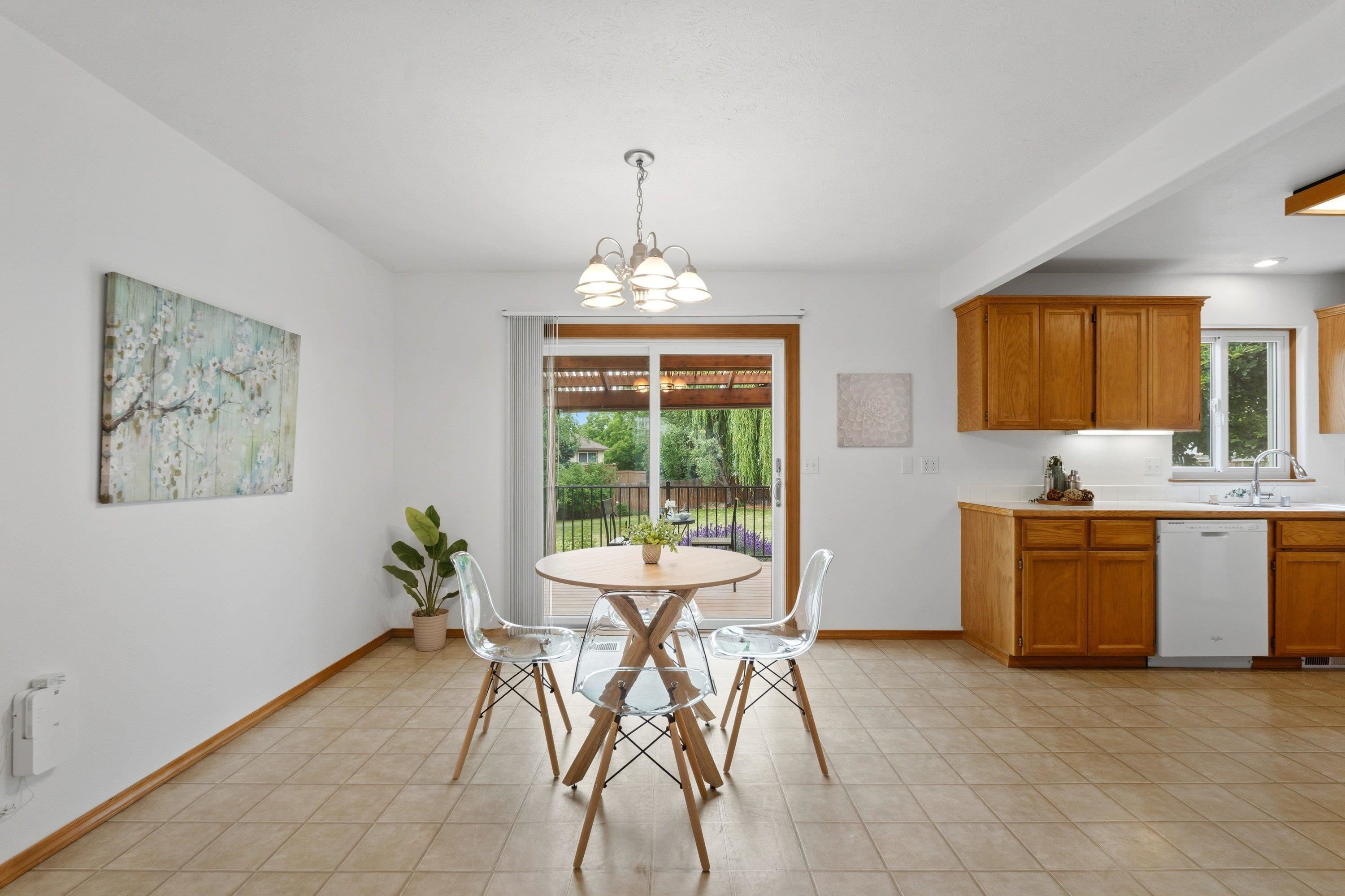 624 Golden Hills Dr - Photo 8