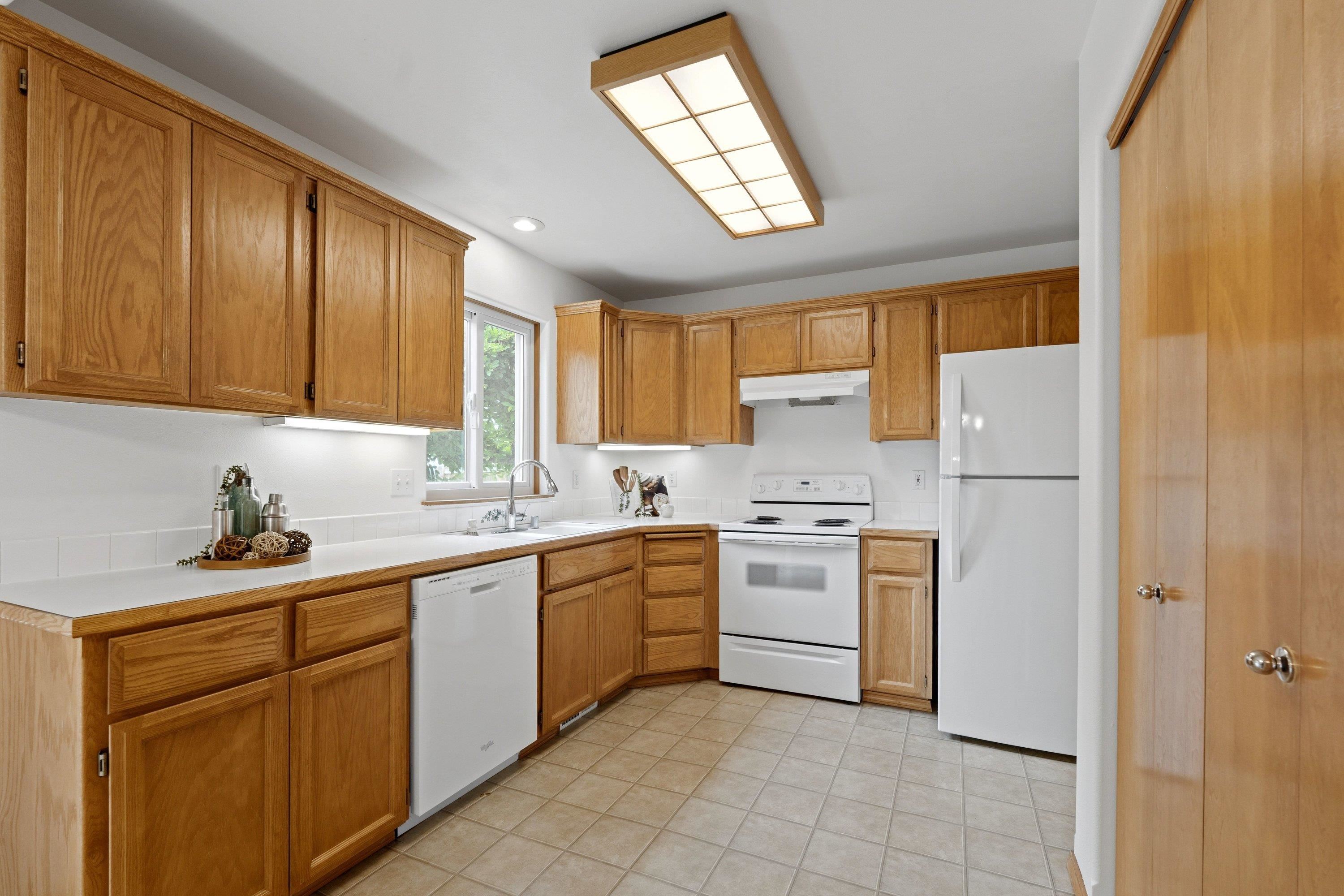 624 Golden Hills Dr - Photo 11