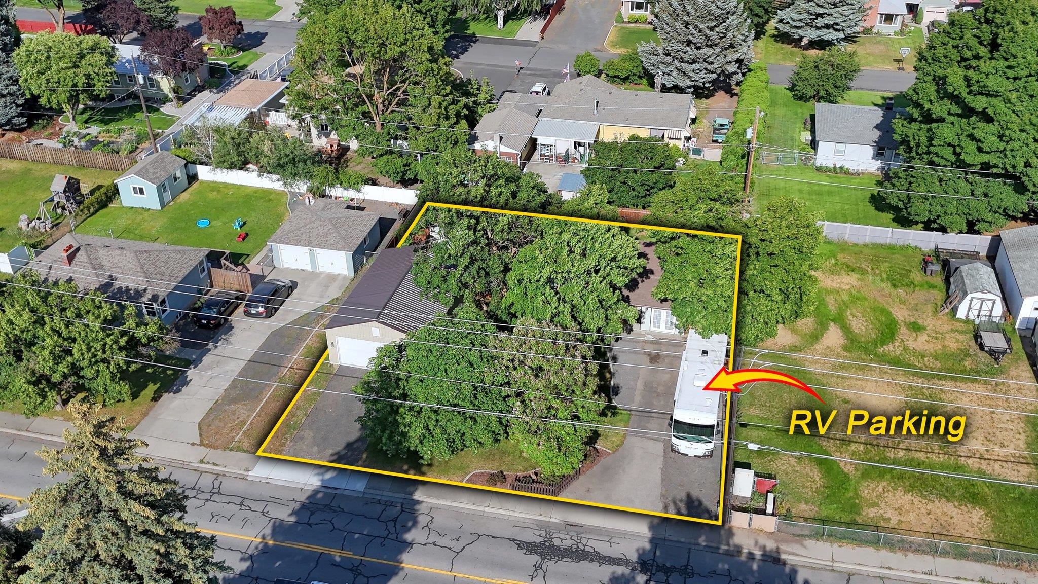 3302 N Vista Rd - Photo 3