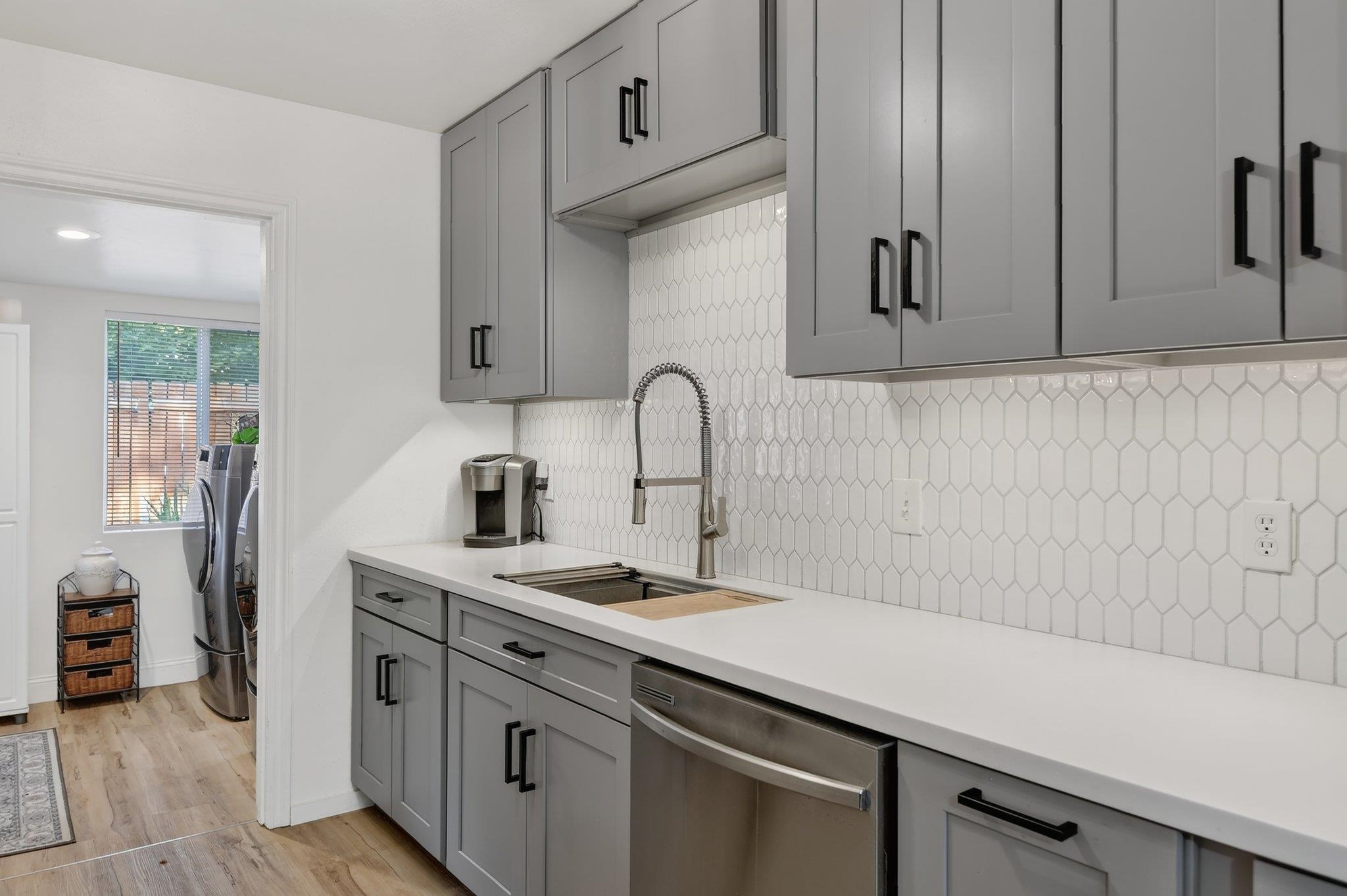 3302 N Vista Rd - Photo 6