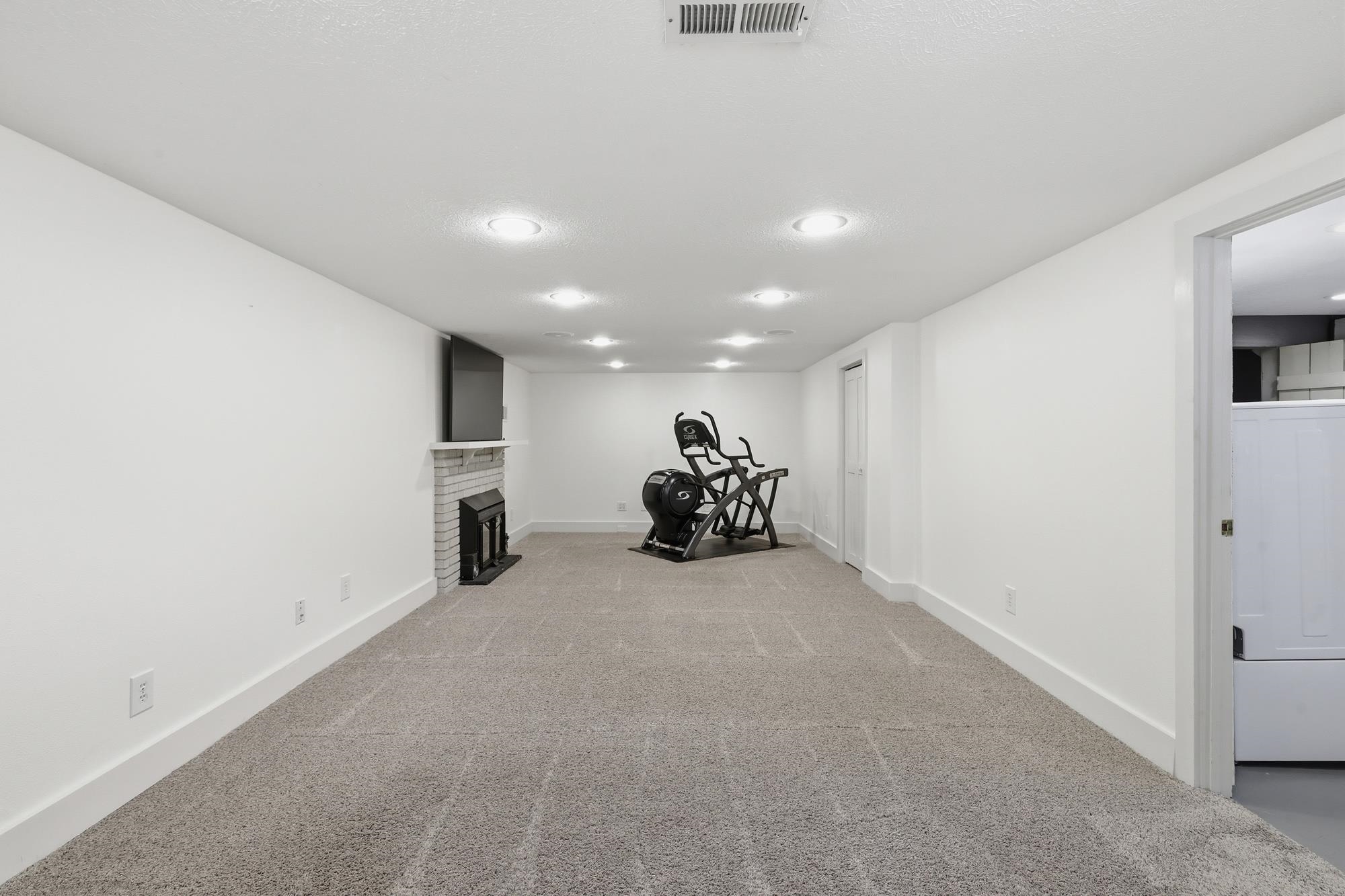 2715 W Rockwell Ave - Photo 20