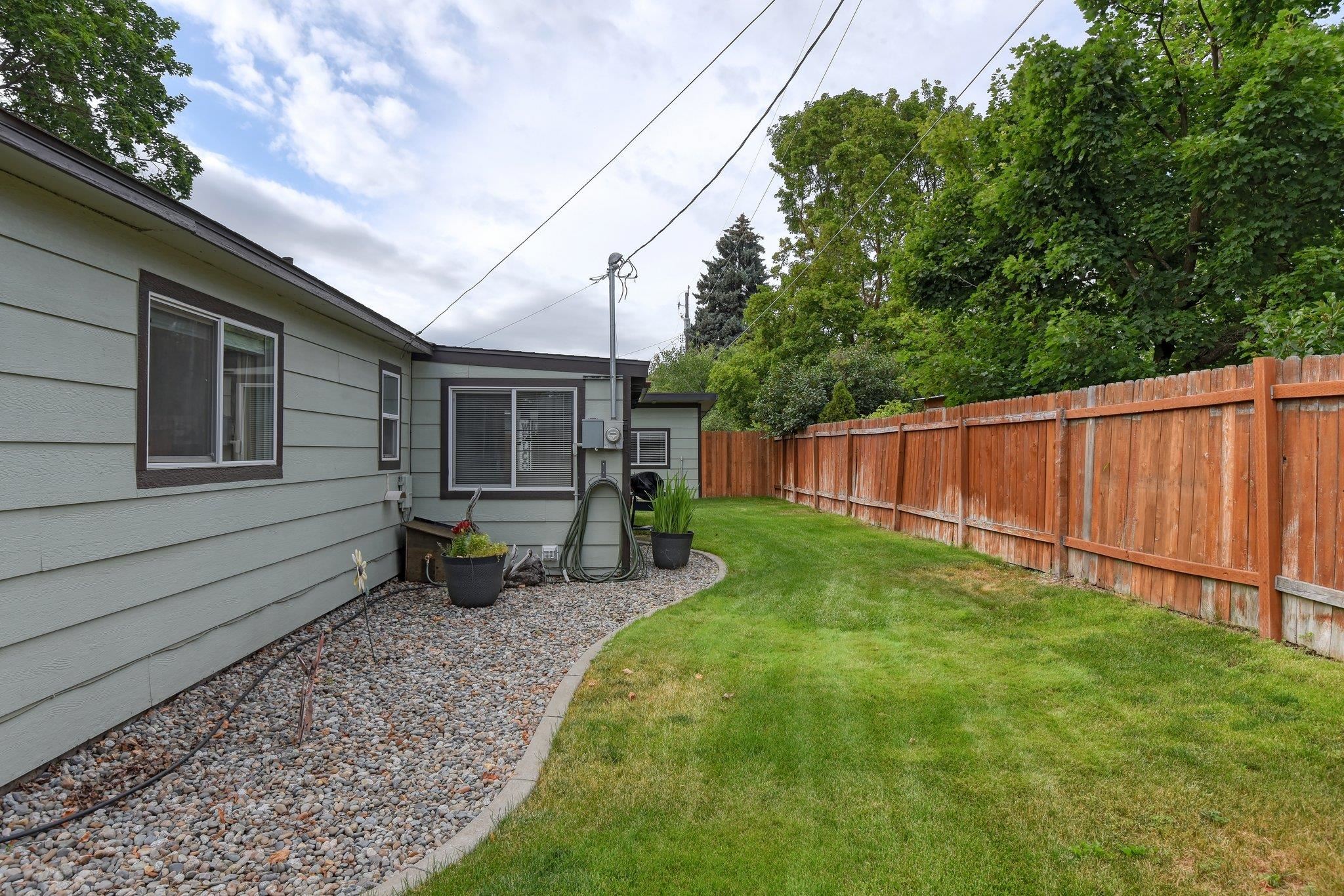 3302 N Vista Rd - Photo 27