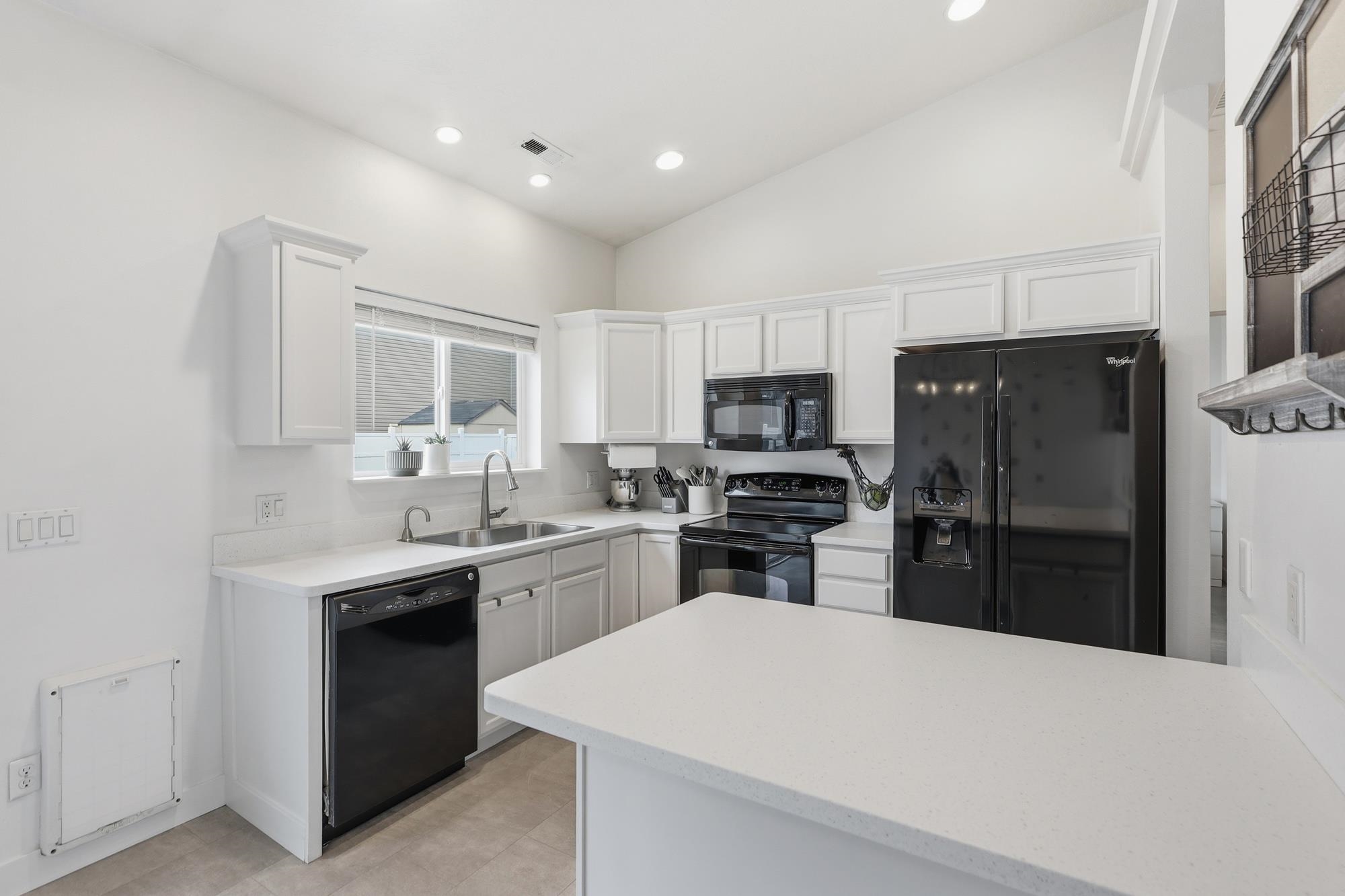 9030 W Campus Dr - Photo 11