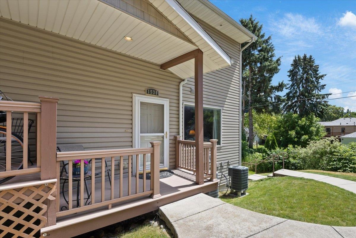 1530 E 7TH Ave - Photo 4