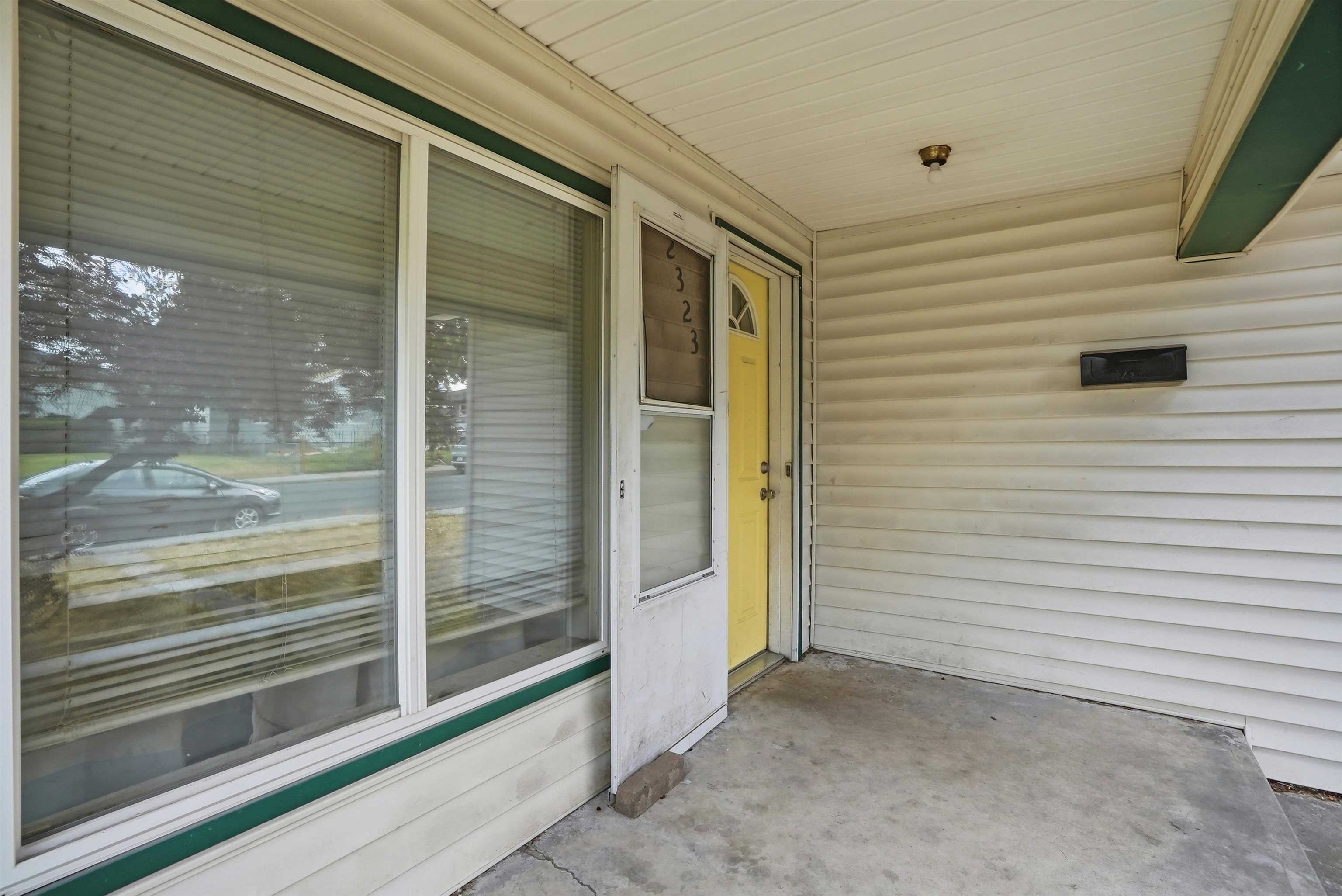 2323 E Dalke Ave - Photo 2