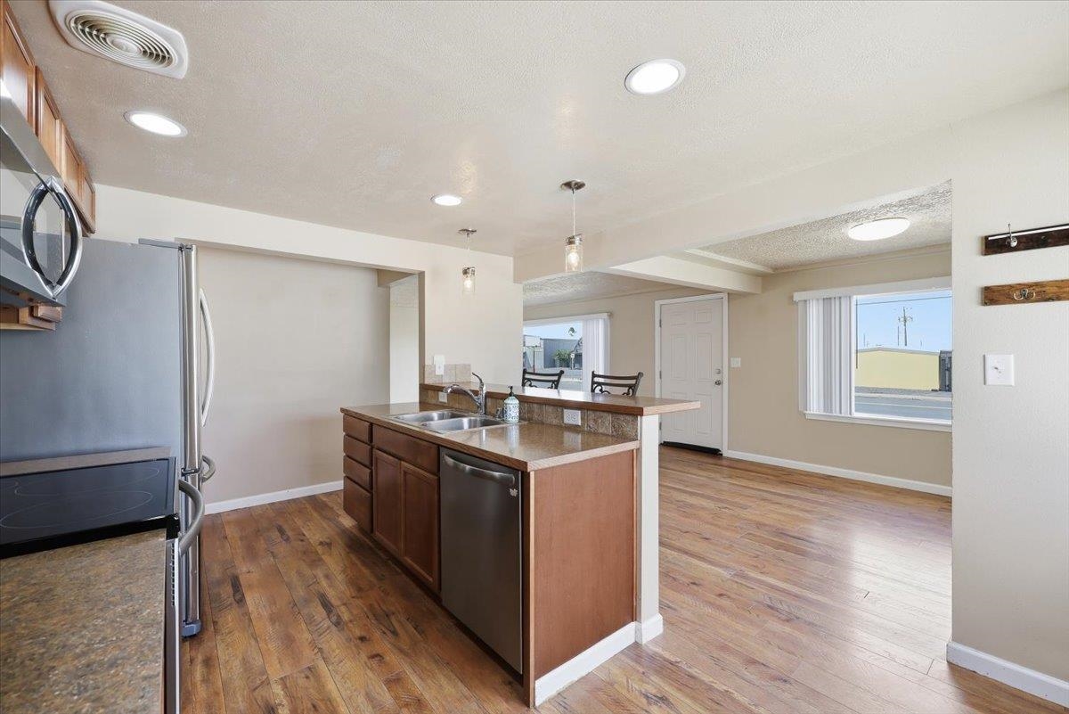 1828 E Francis Ave - Photo 12