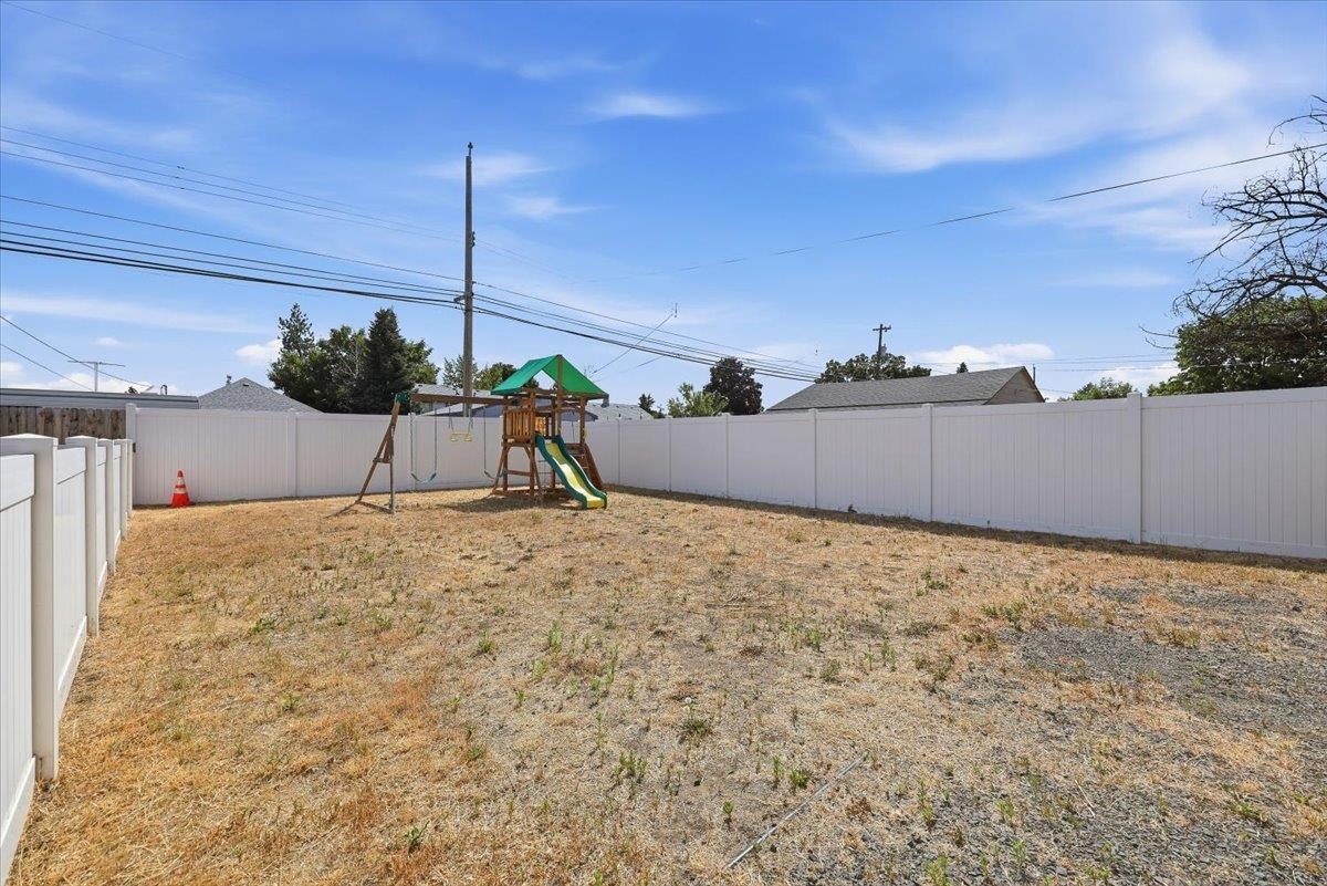 1828 E Francis Ave - Photo 31