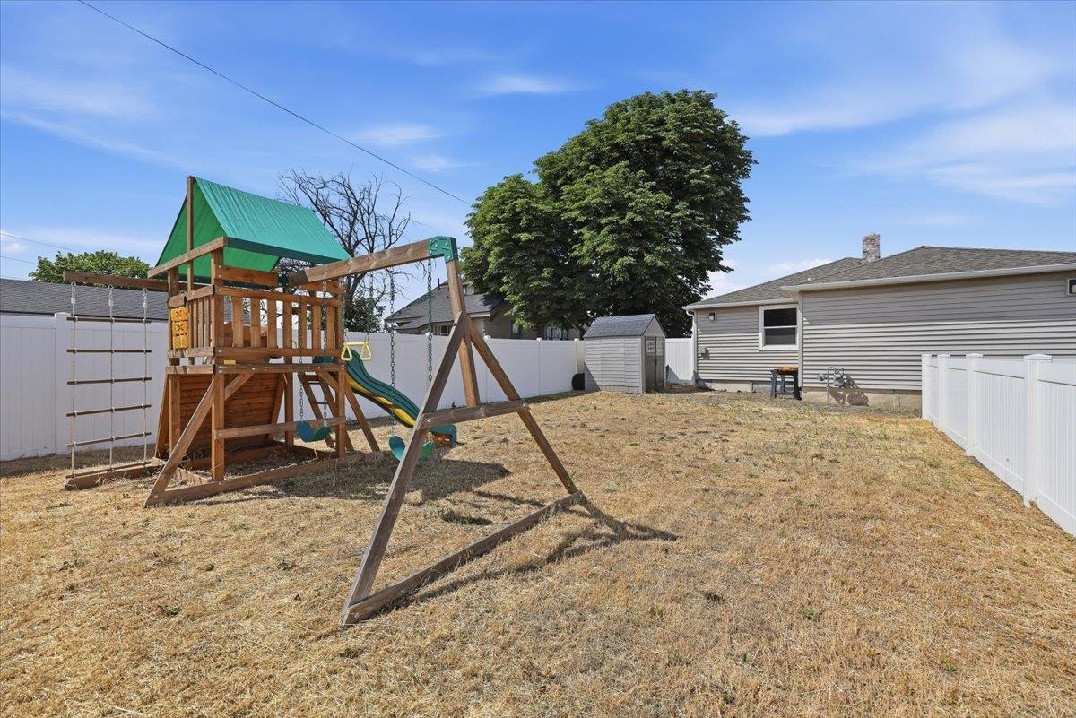 1828 E Francis Ave - Photo 32
