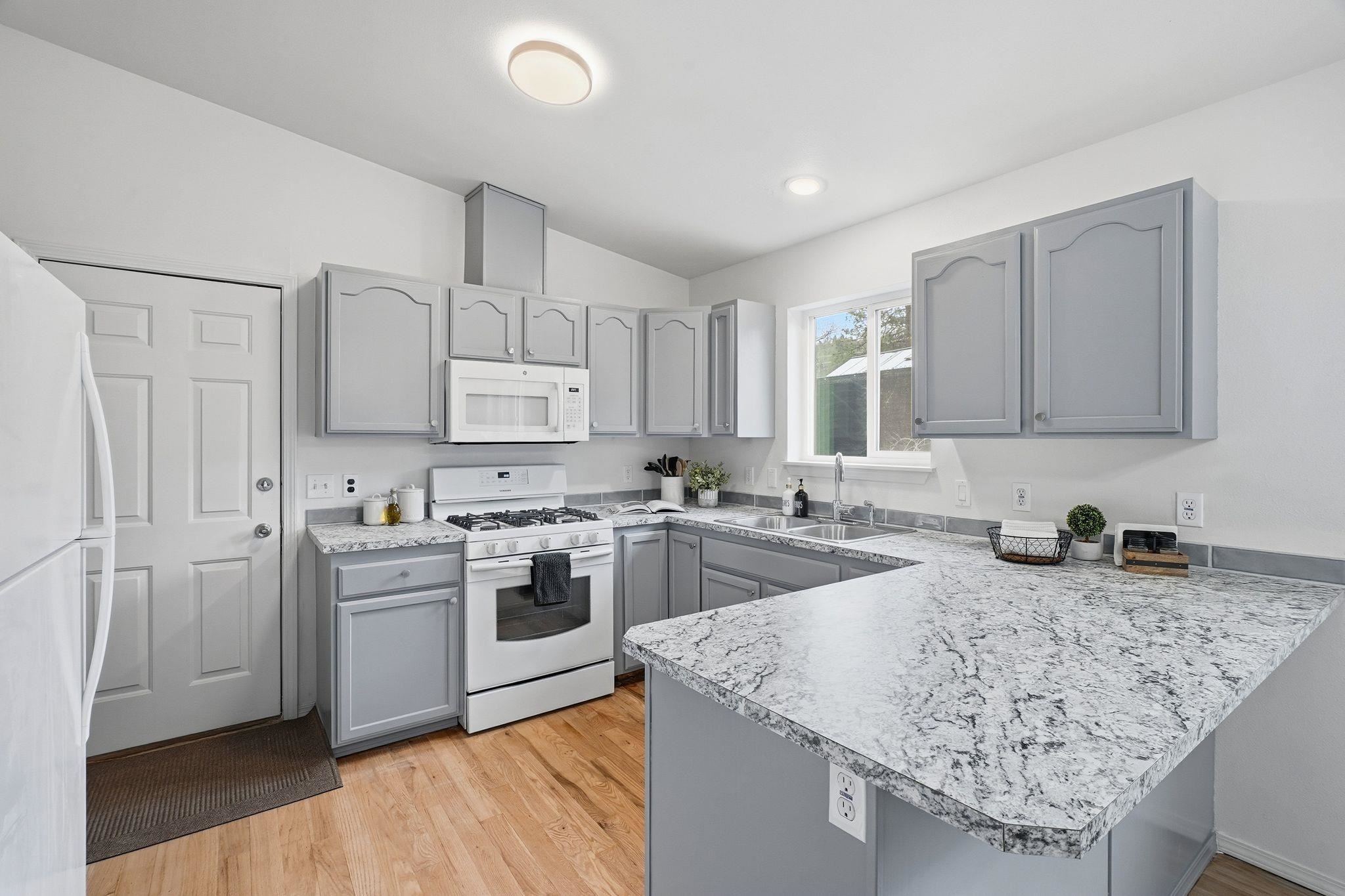 1919 W 27th Ave - Photo 6
