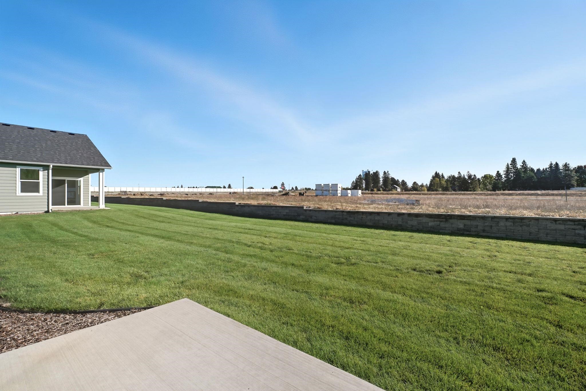 410 N WASHINGTON Dr - Photo 3