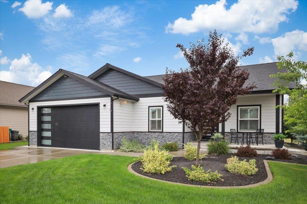 701 N Country Club Dr - Photo 2