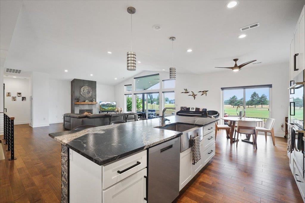 701 N Country Club Dr - Photo 22