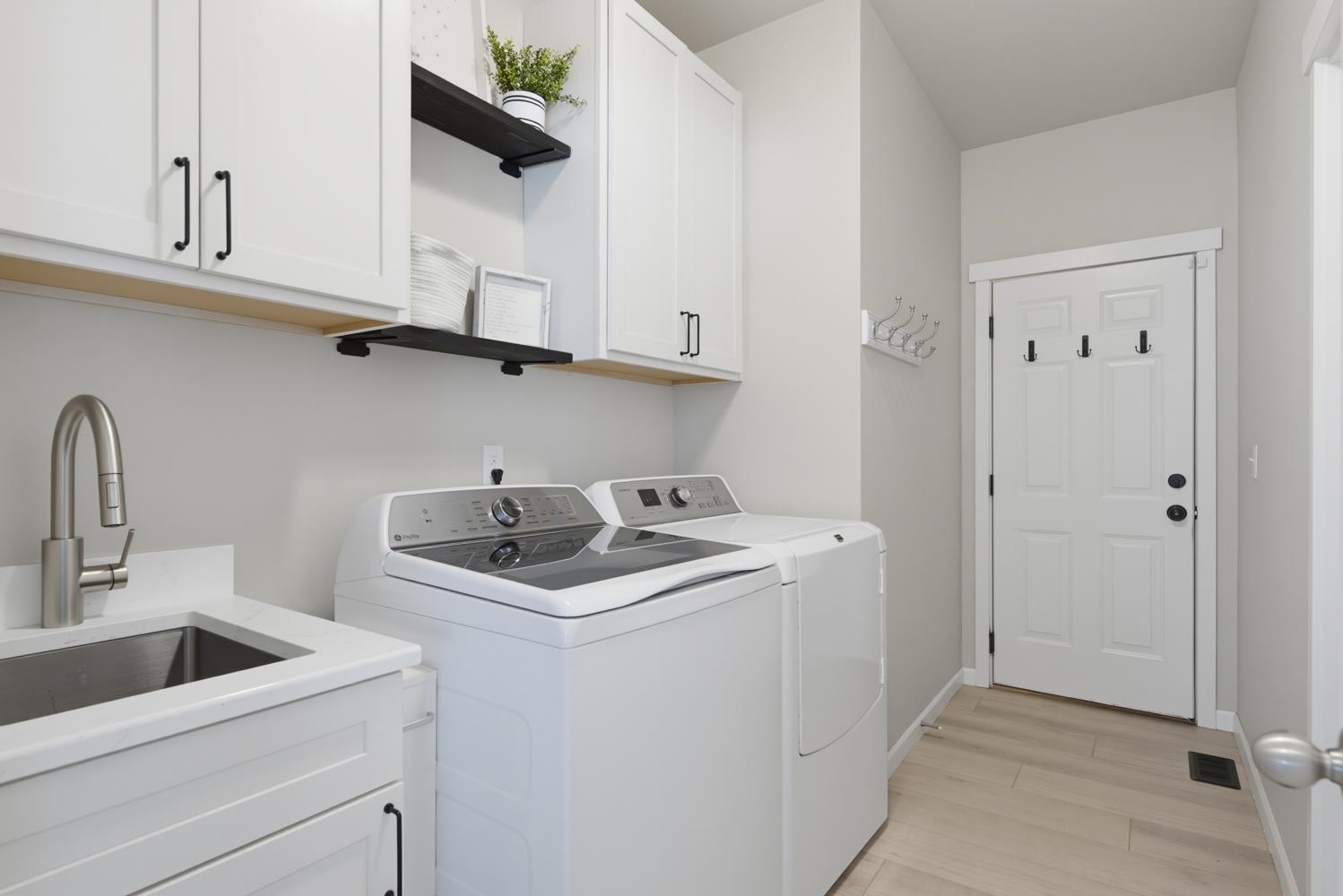 4504 E 34th Ln - Photo 28