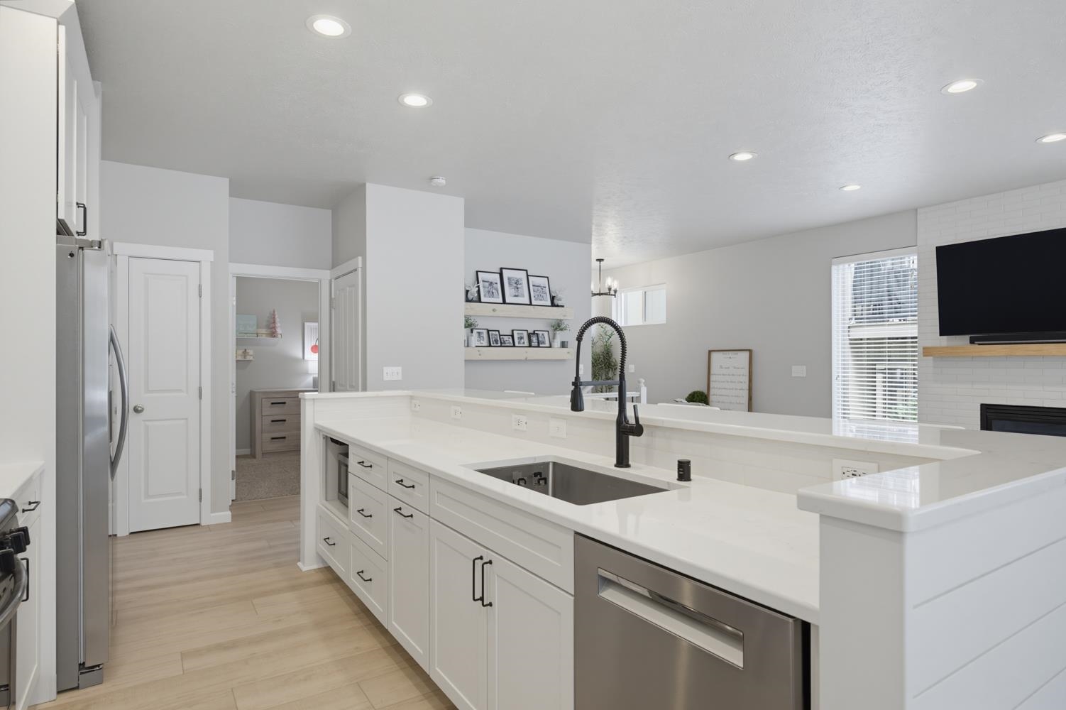 4504 E 34th Ln - Photo 16