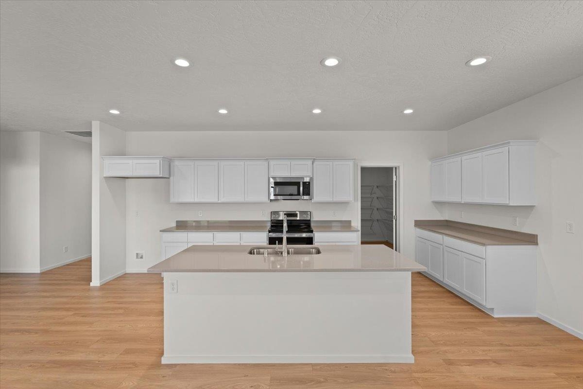 400 N Arcadia Ave - Photo 12