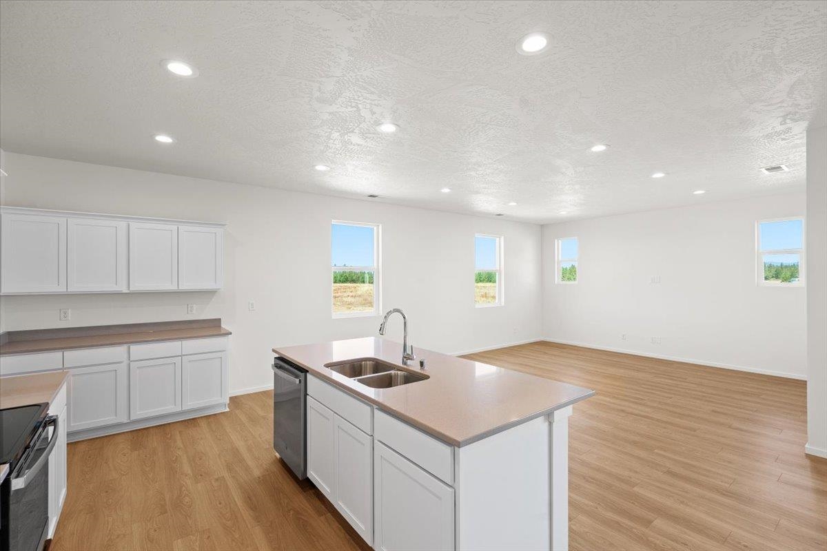 400 N Arcadia Ave - Photo 13