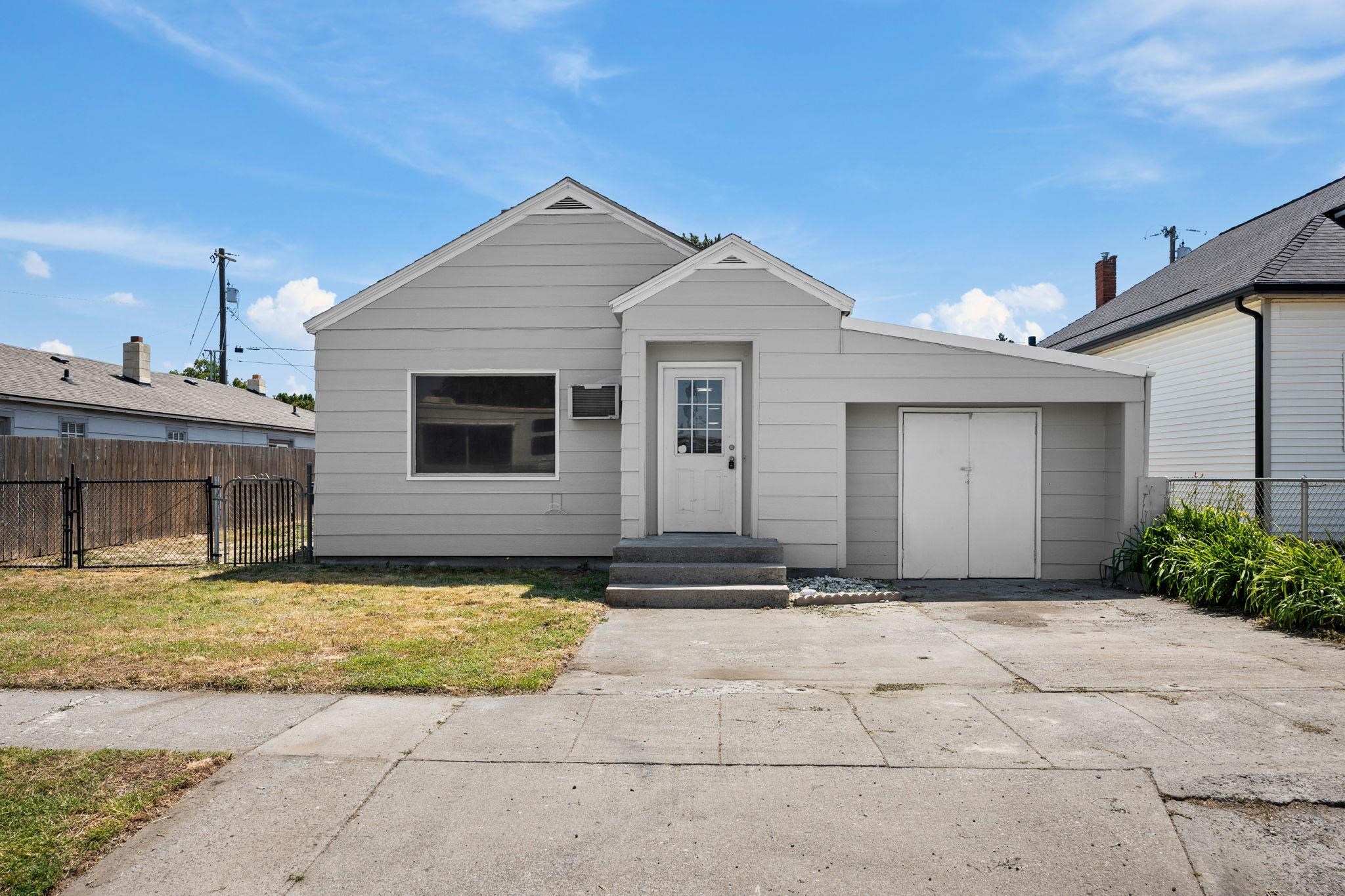 308 E 7th Ave - Photo 1