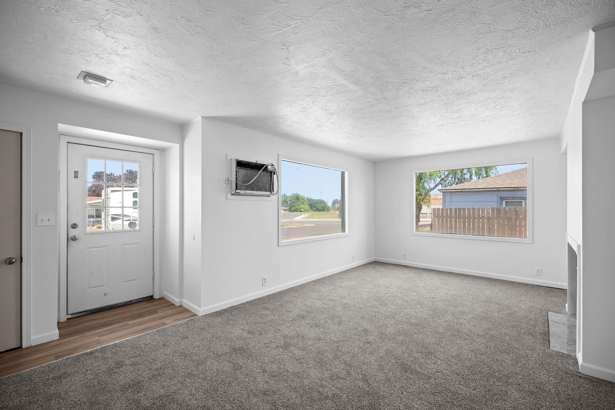 308 E 7th Ave - Photo 6