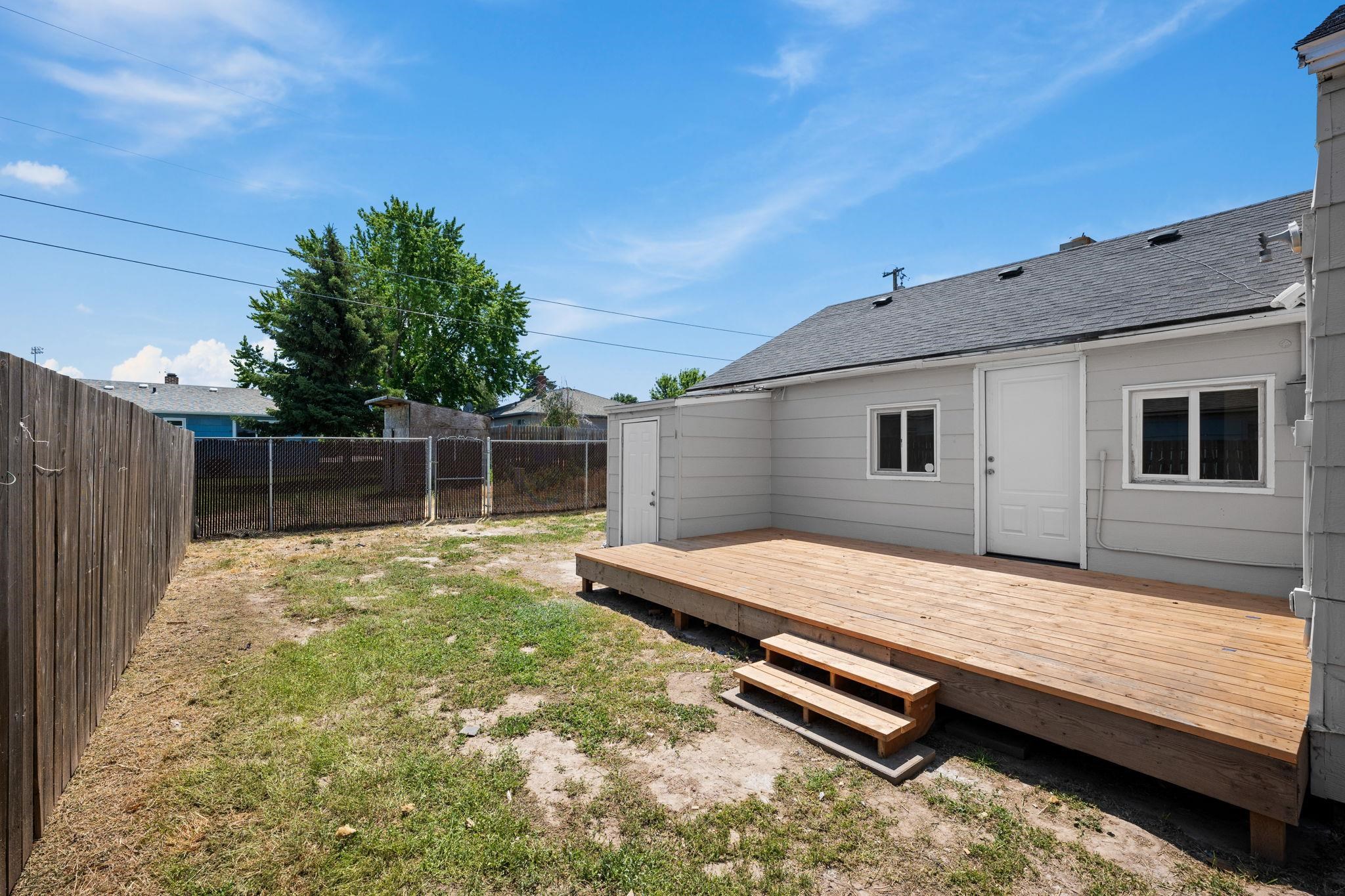 308 E 7th Ave - Photo 18