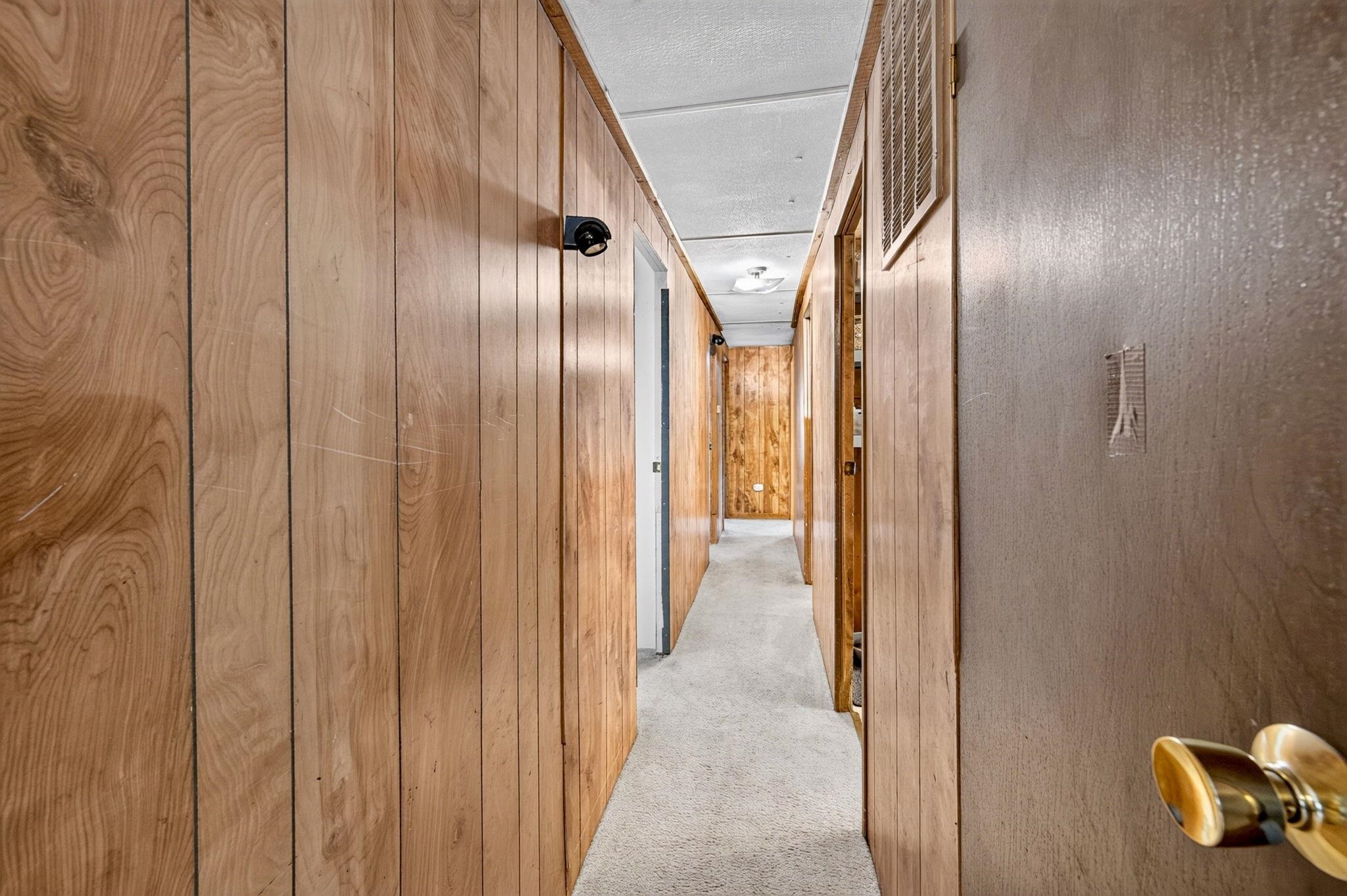 155 E 4th Ave - Photo 16