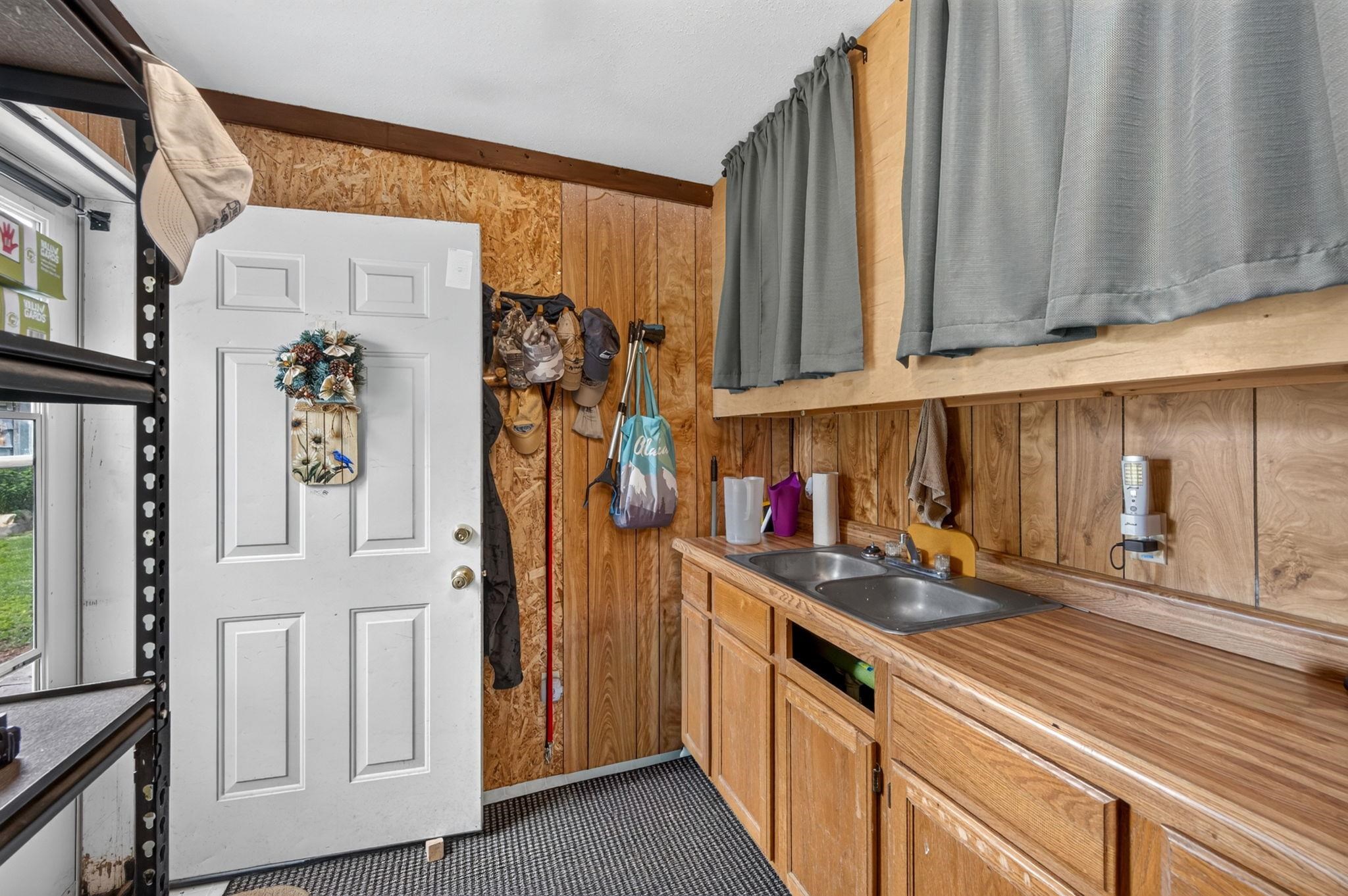 155 E 4th Ave - Photo 23
