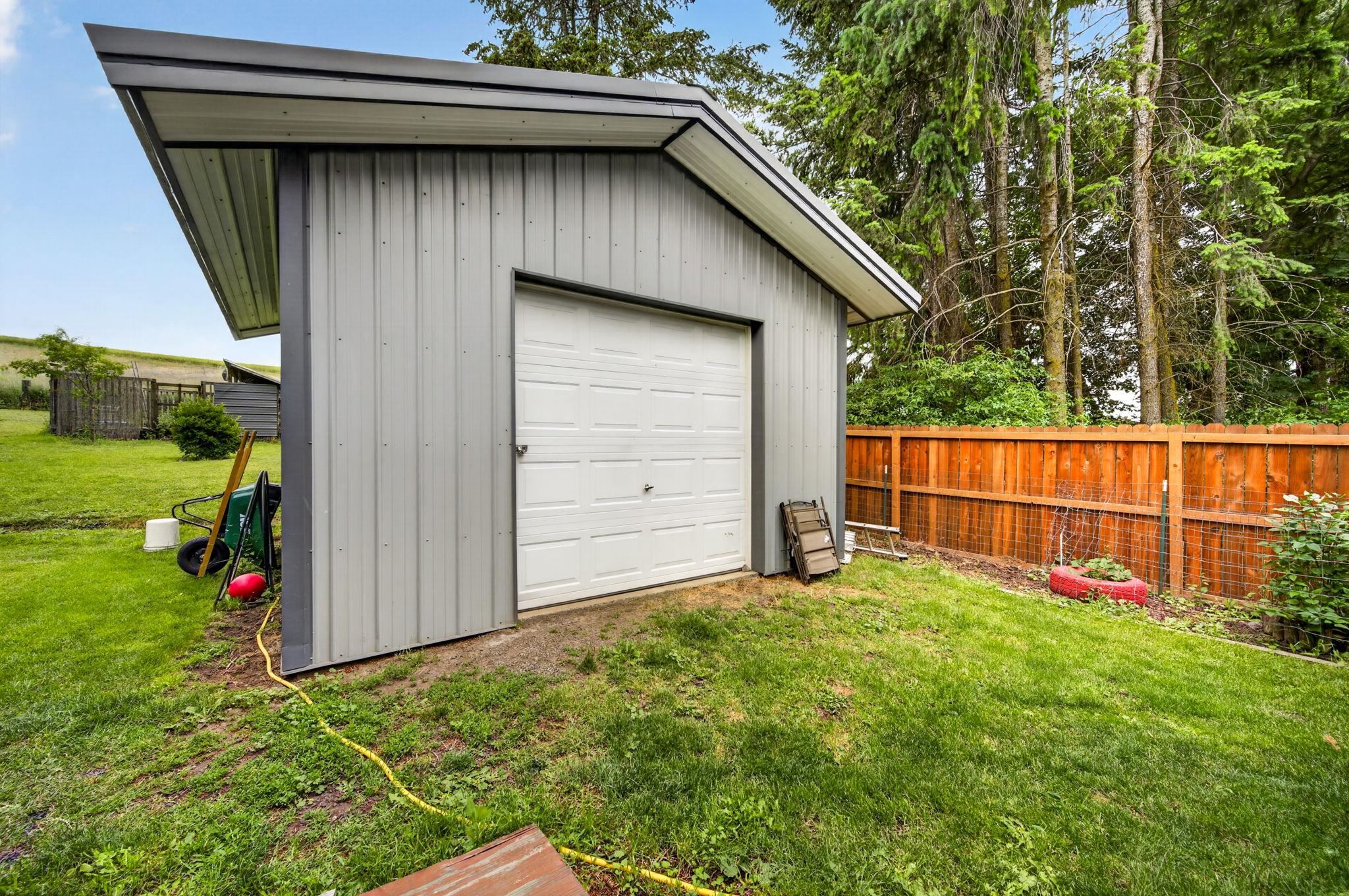155 E 4th Ave - Photo 26