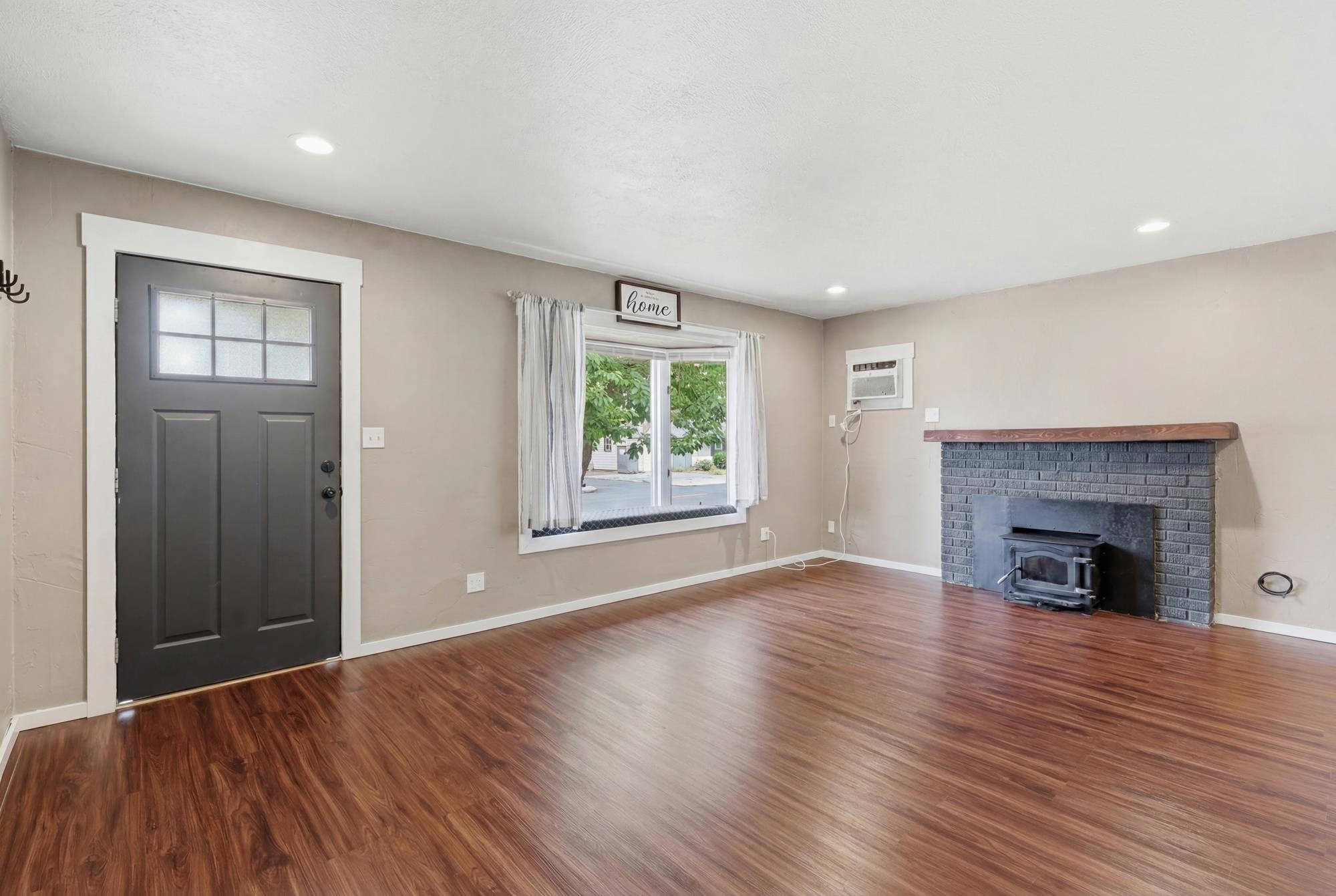 4112 W Wellesley Ave - Photo 3