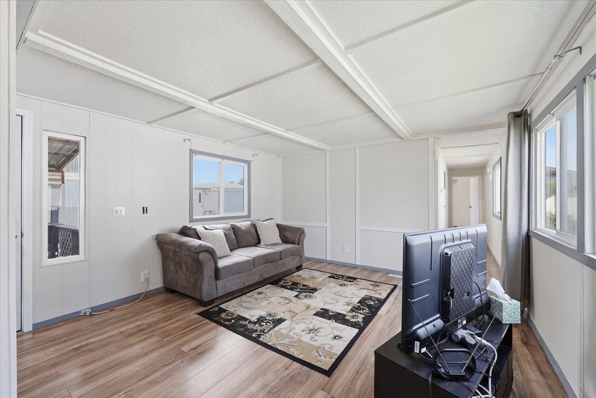 22105 E Wellesley Ave - Photo 5