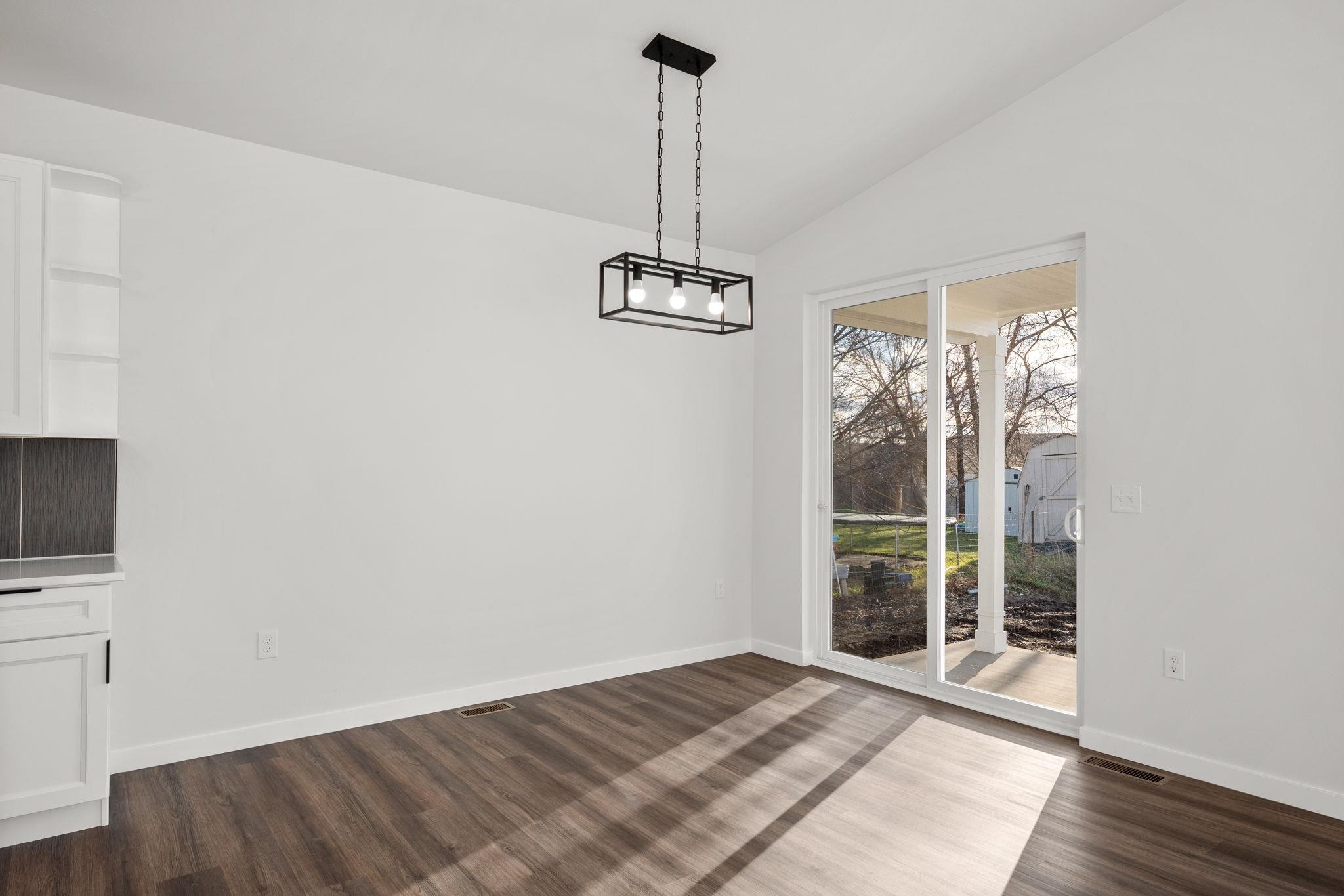 4914 E Fairview Ave - Photo 14
