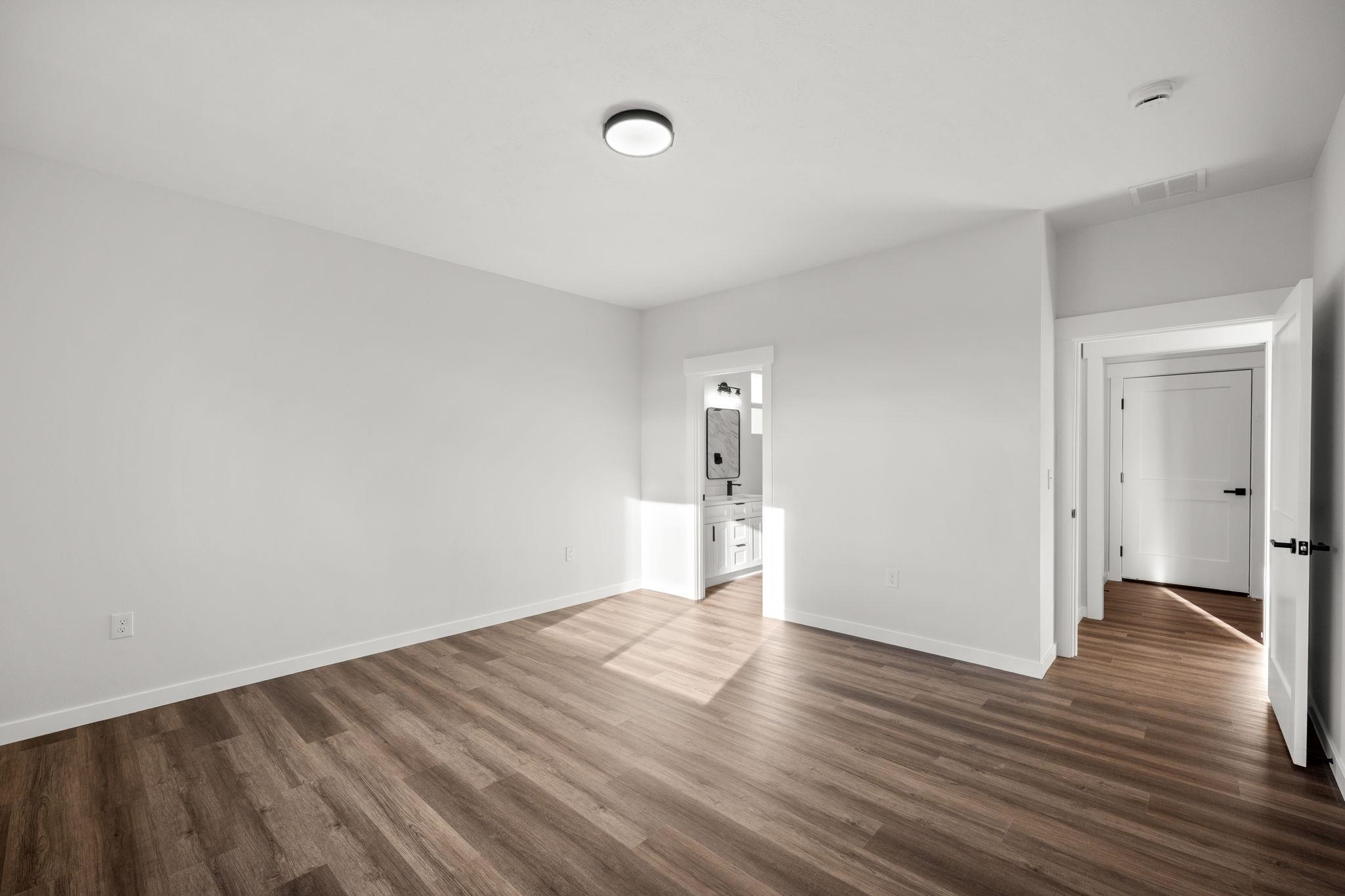 4914 E Fairview Ave - Photo 19
