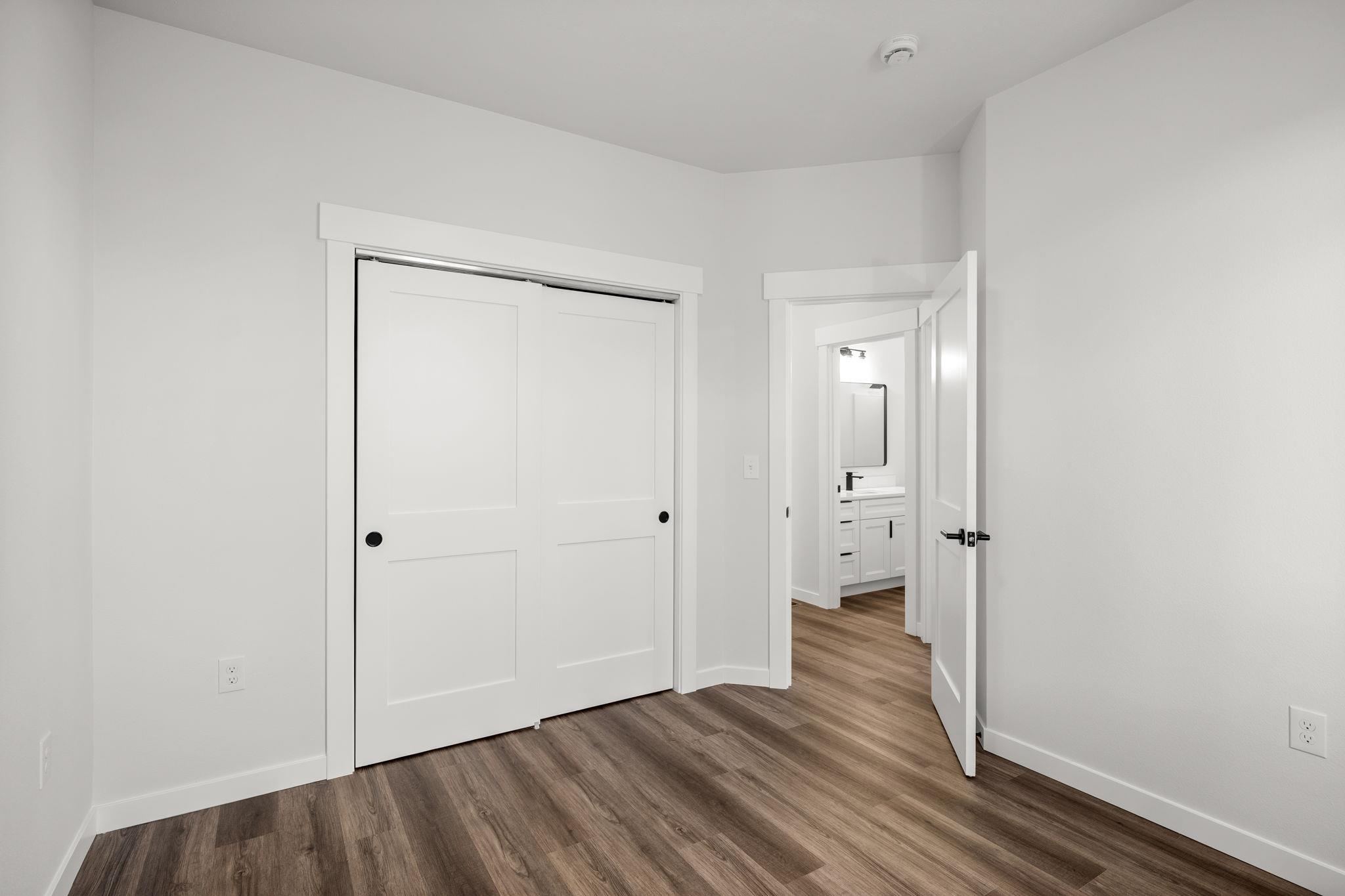 4914 E Fairview Ave - Photo 25