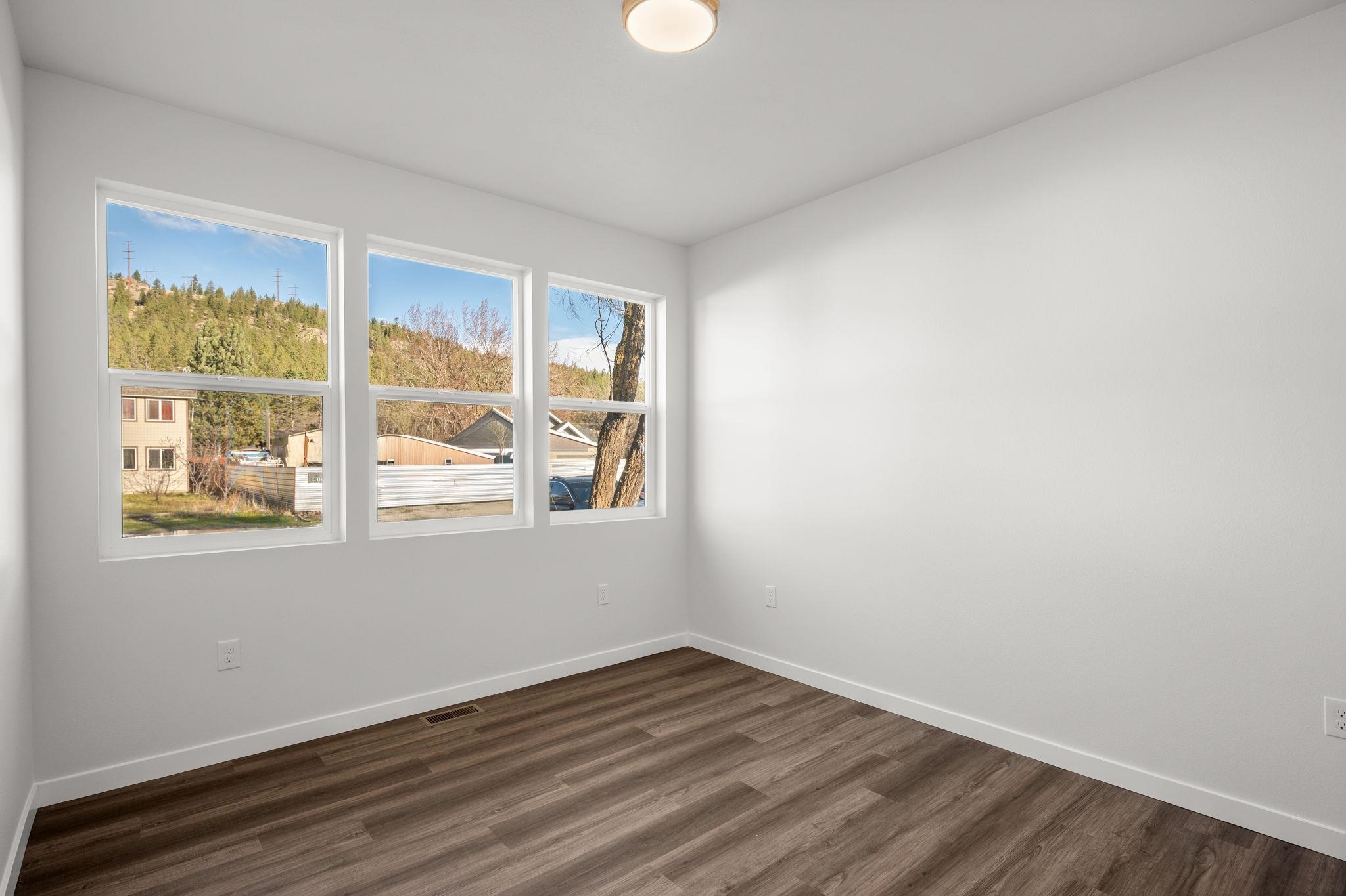 4914 E Fairview Ave - Photo 26