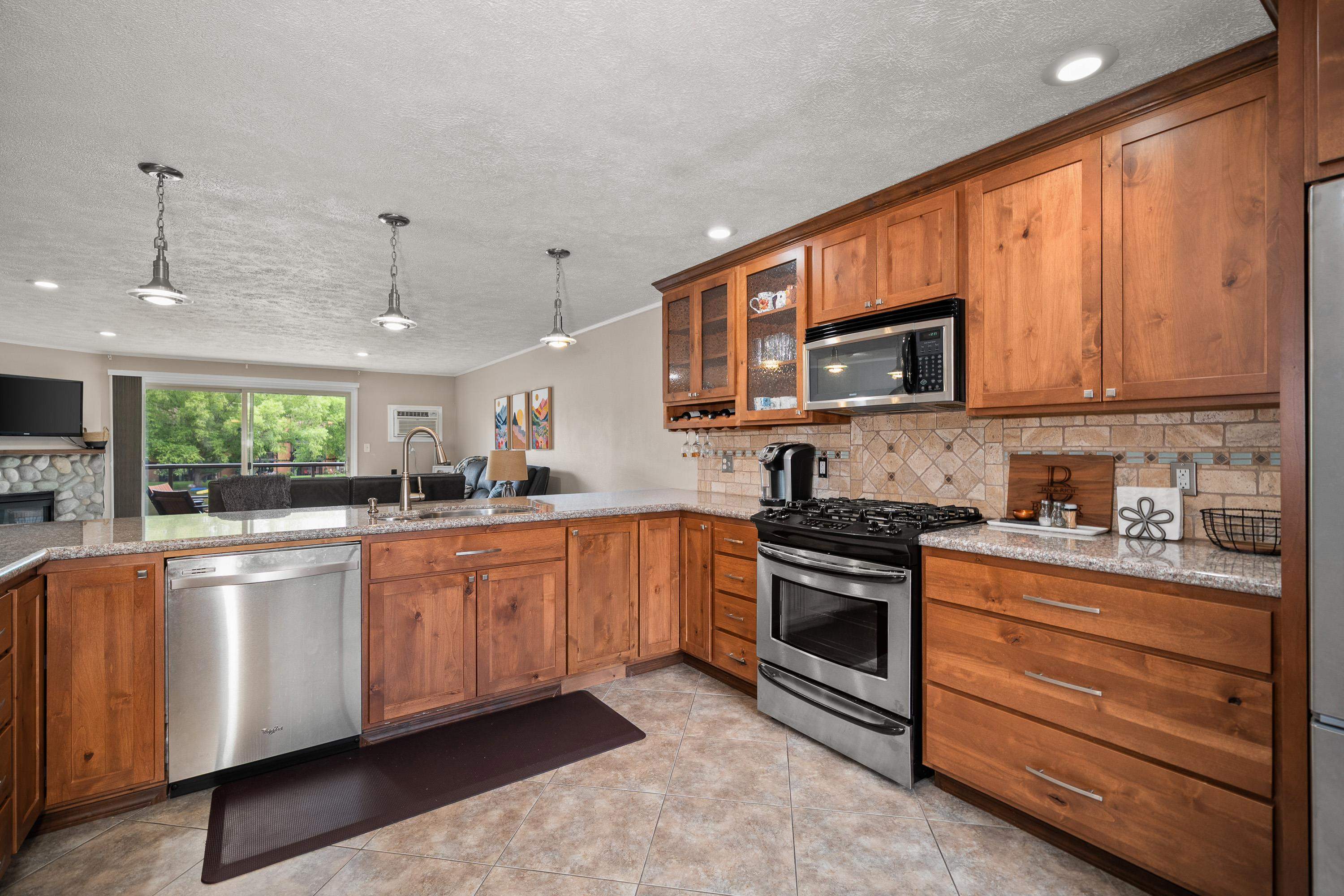 311 S Shoreline Dr - Photo 9
